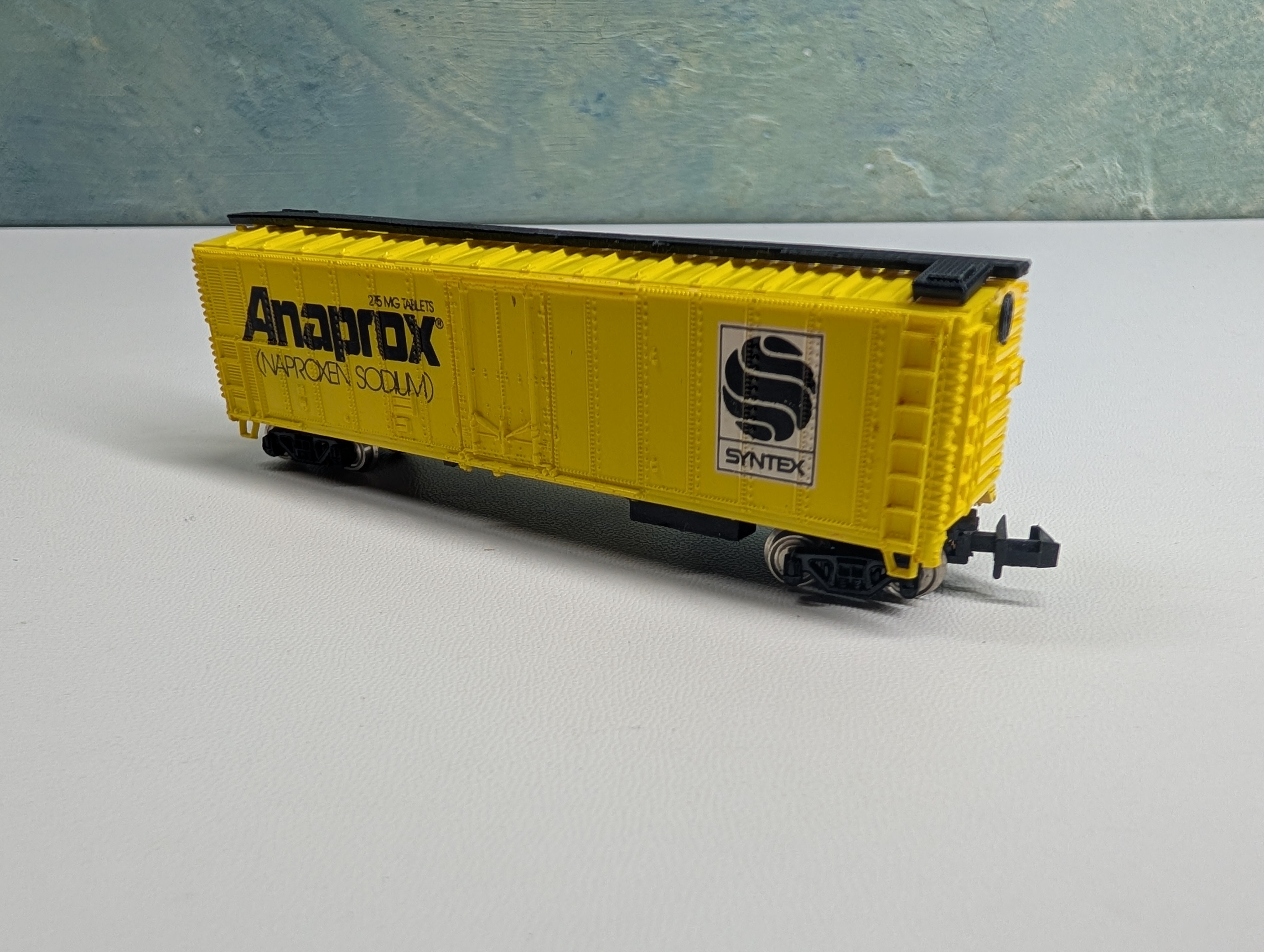 USED Bachmann N Scale 50' Box Car, Yellow Syntex Anaprox