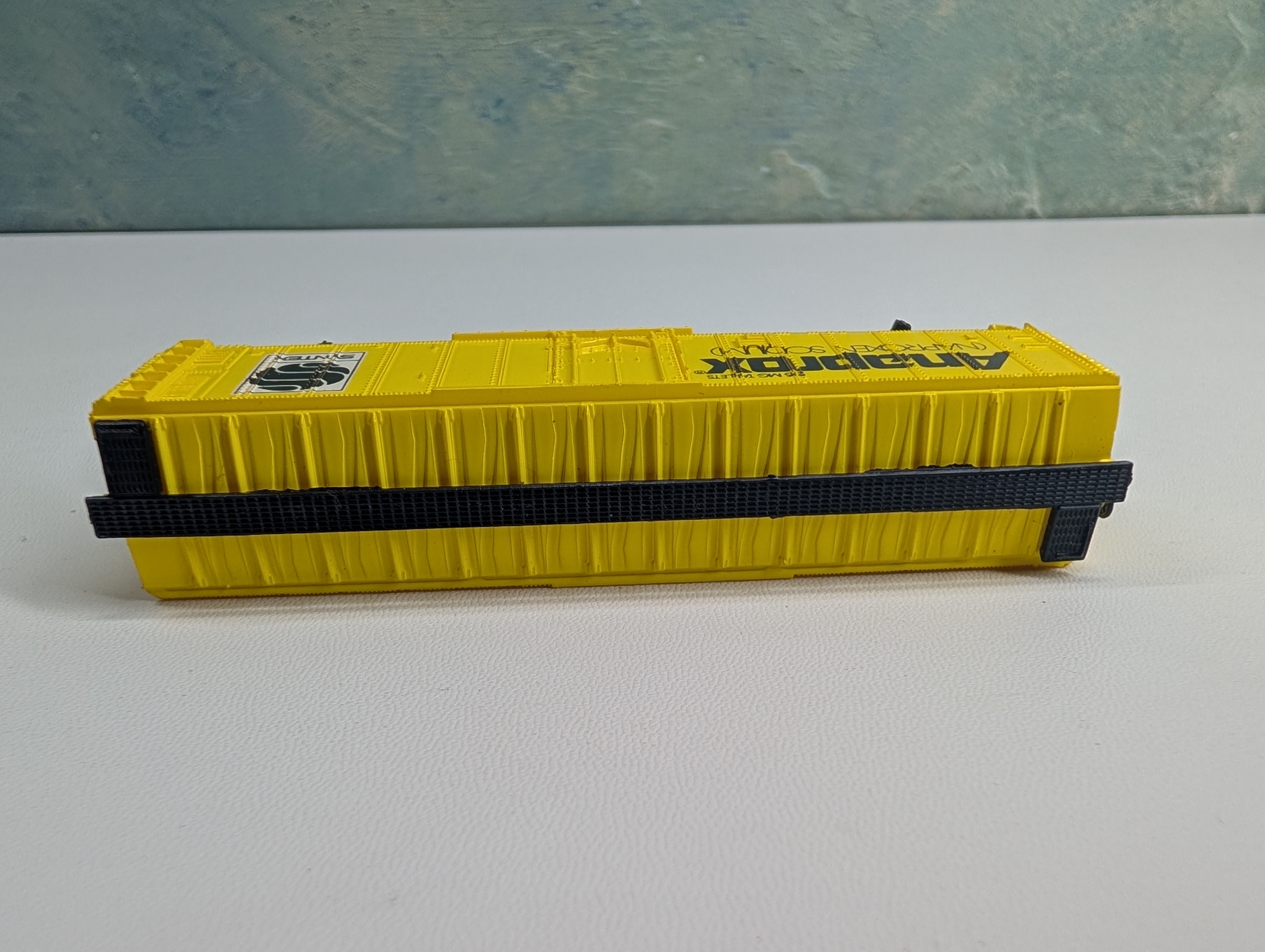 USED Bachmann N Scale 50' Box Car, Yellow Syntex Anaprox