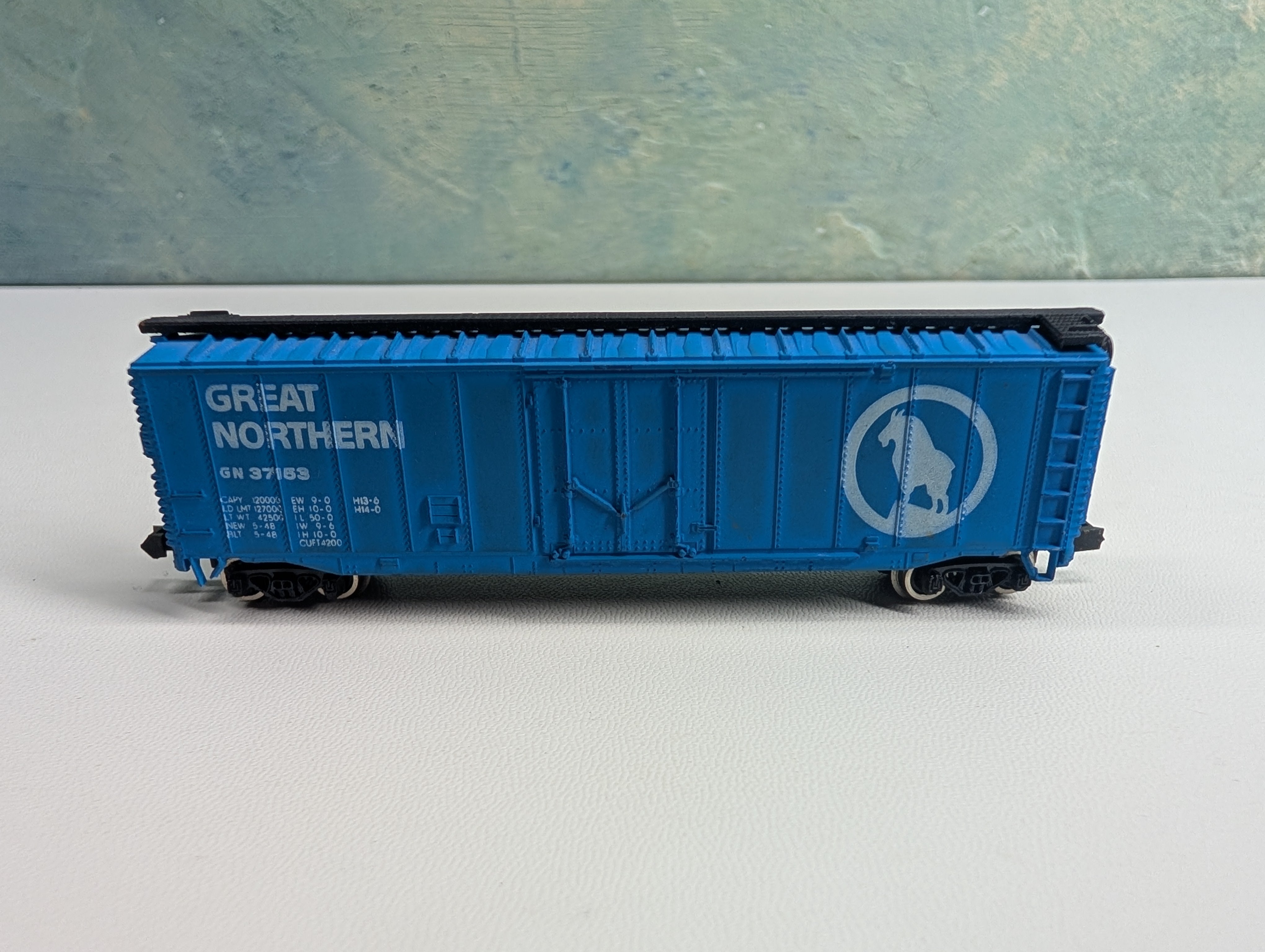 USED Bachmann N Scale 50' Box Car Great Northern GN #37153