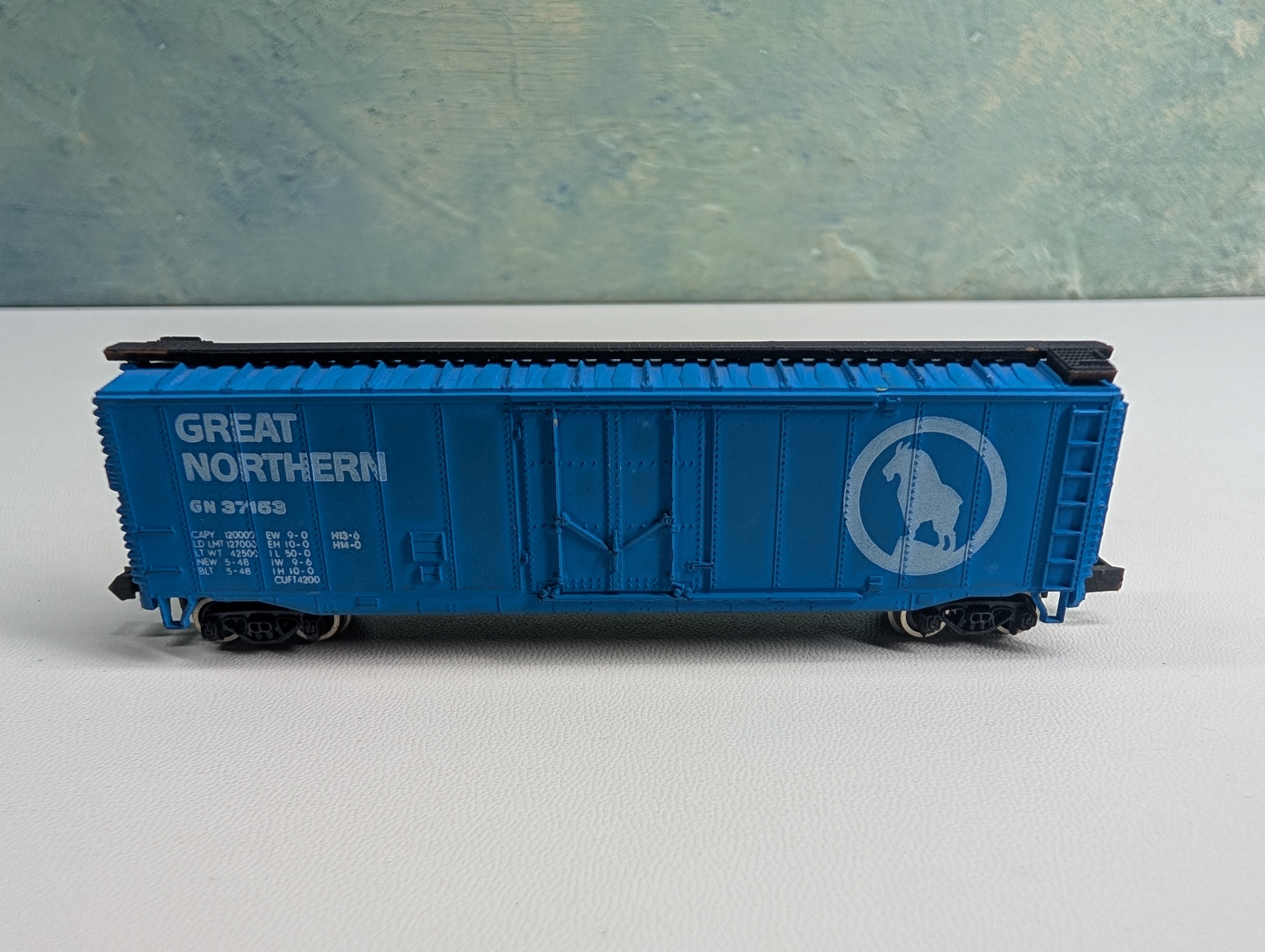 USED Bachmann N Scale 50' Box Car Great Northern GN #37153