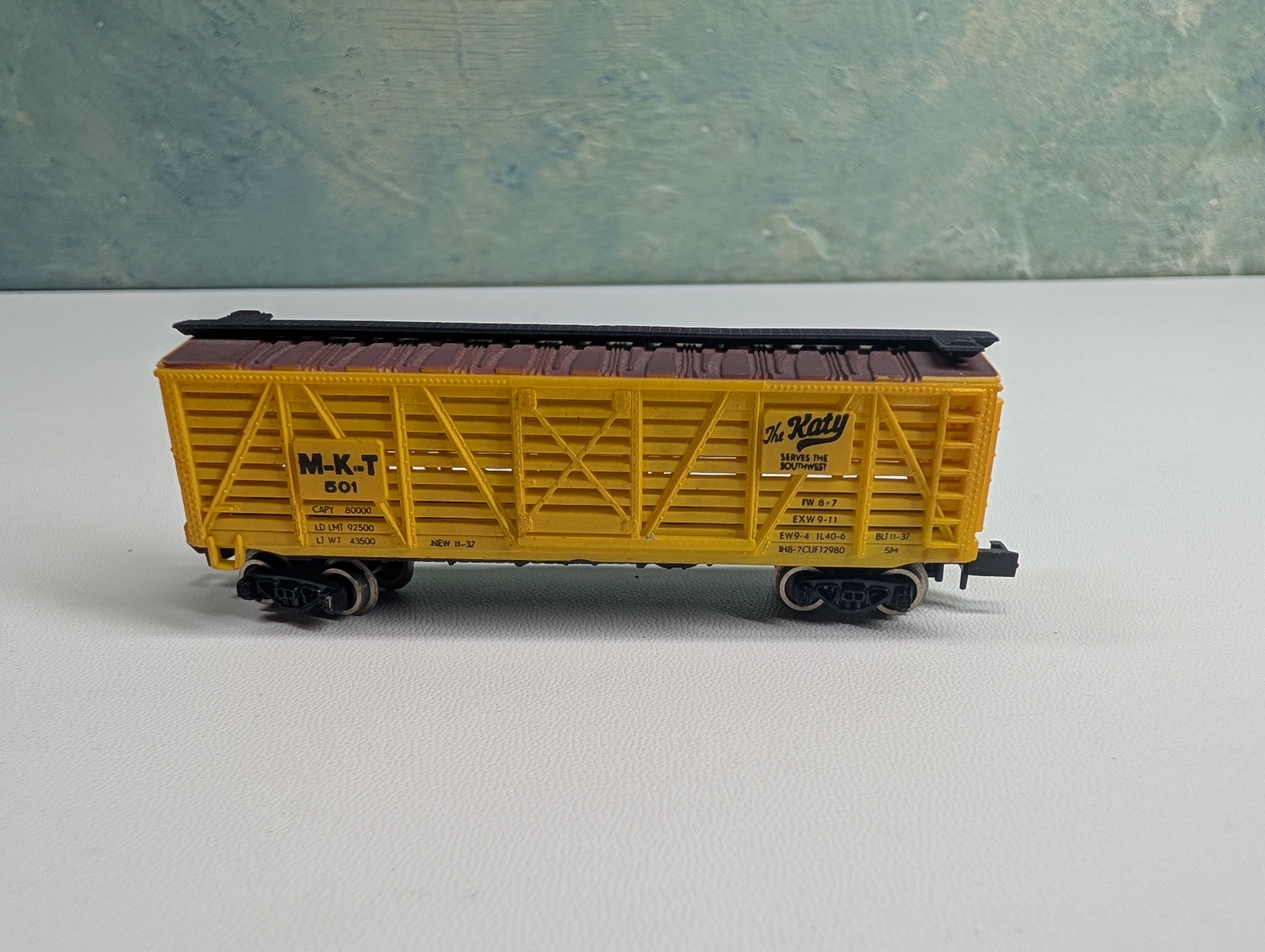 USED Bachmann N Scale 40' Livestock Cattle Car MKT #501