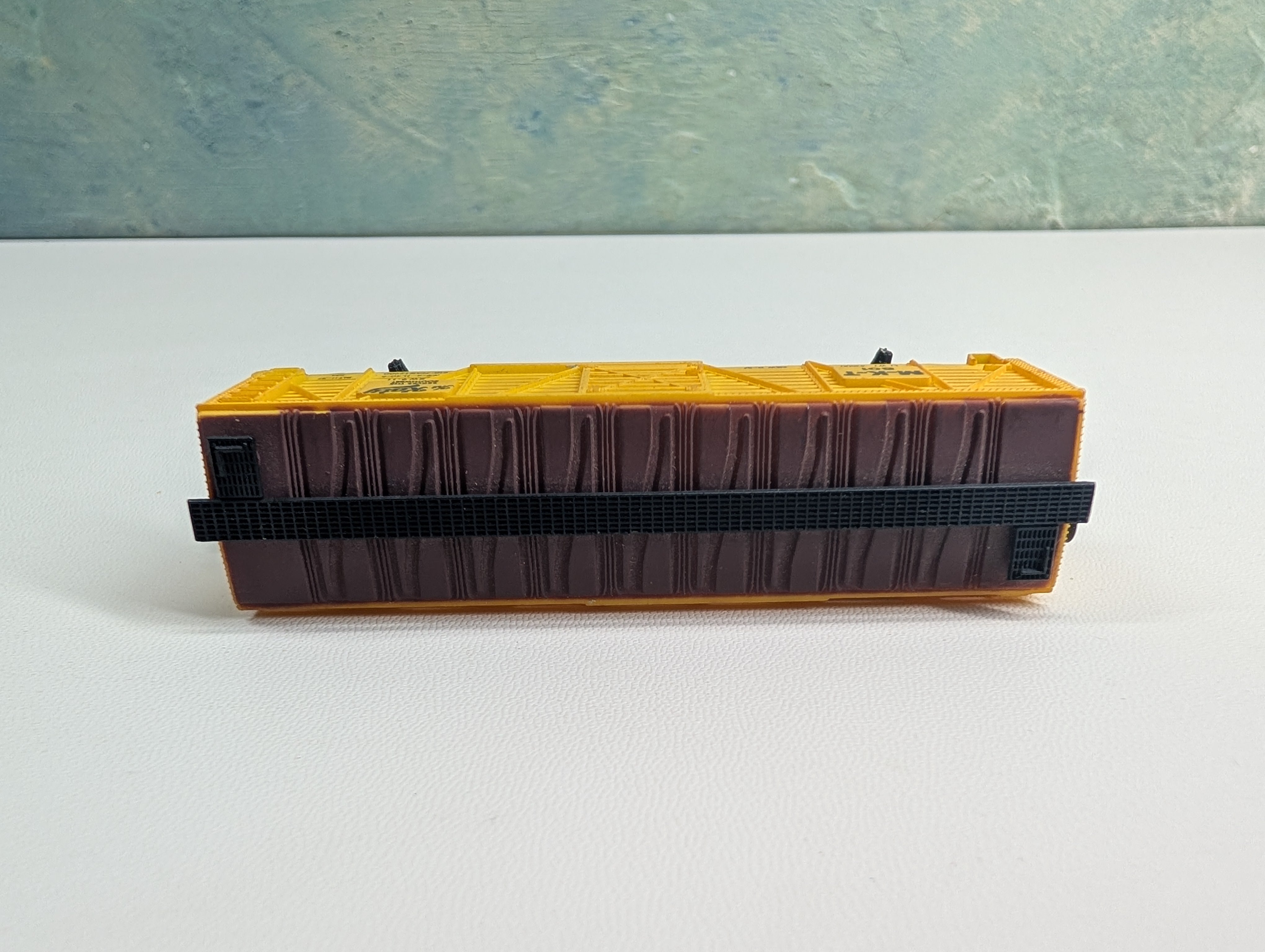 USED Bachmann N Scale 40' Livestock Cattle Car MKT #501
