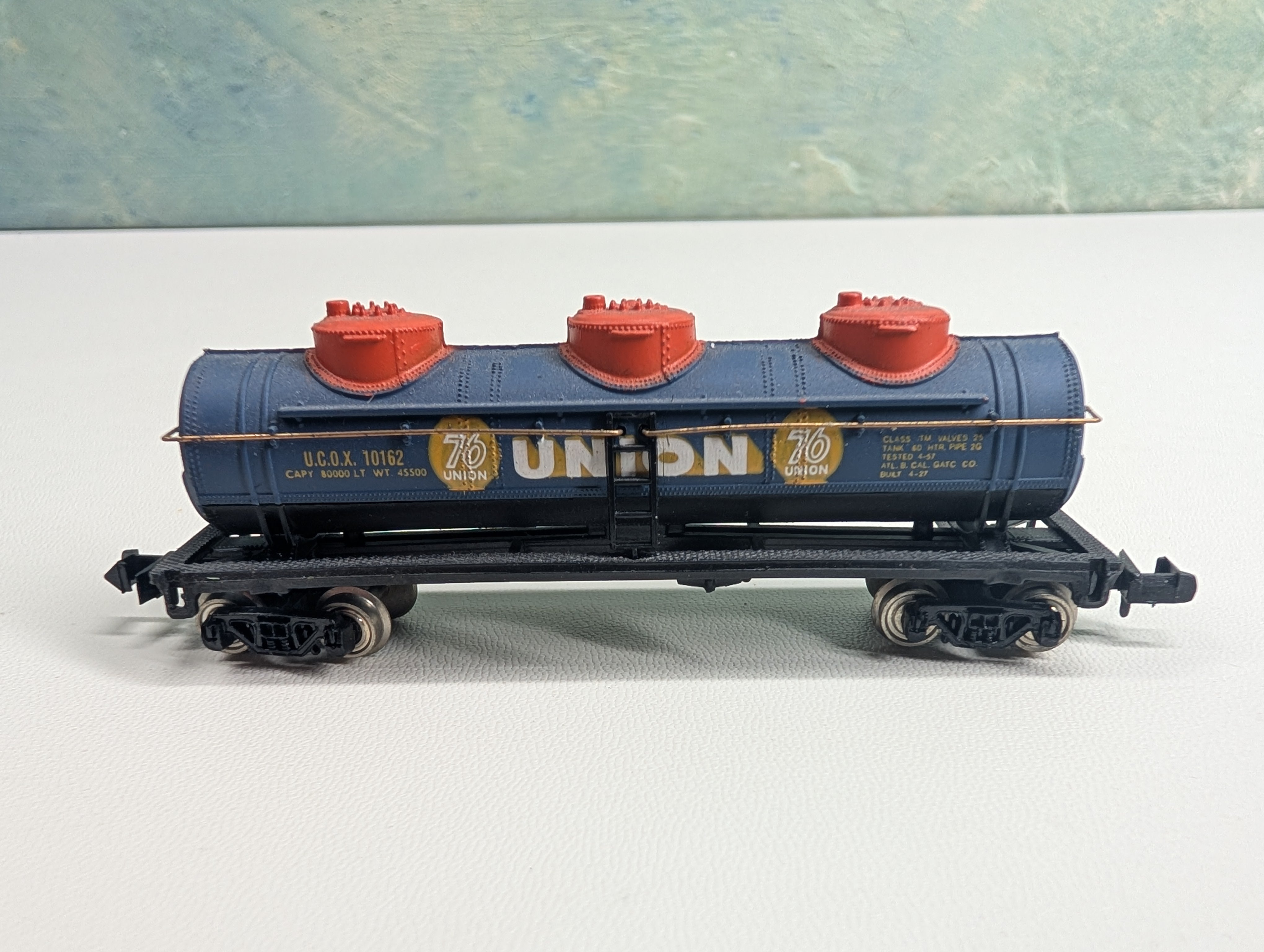 USED Bachmann N Scale Triple Dome Tank Car Union 76 UCOX #10162