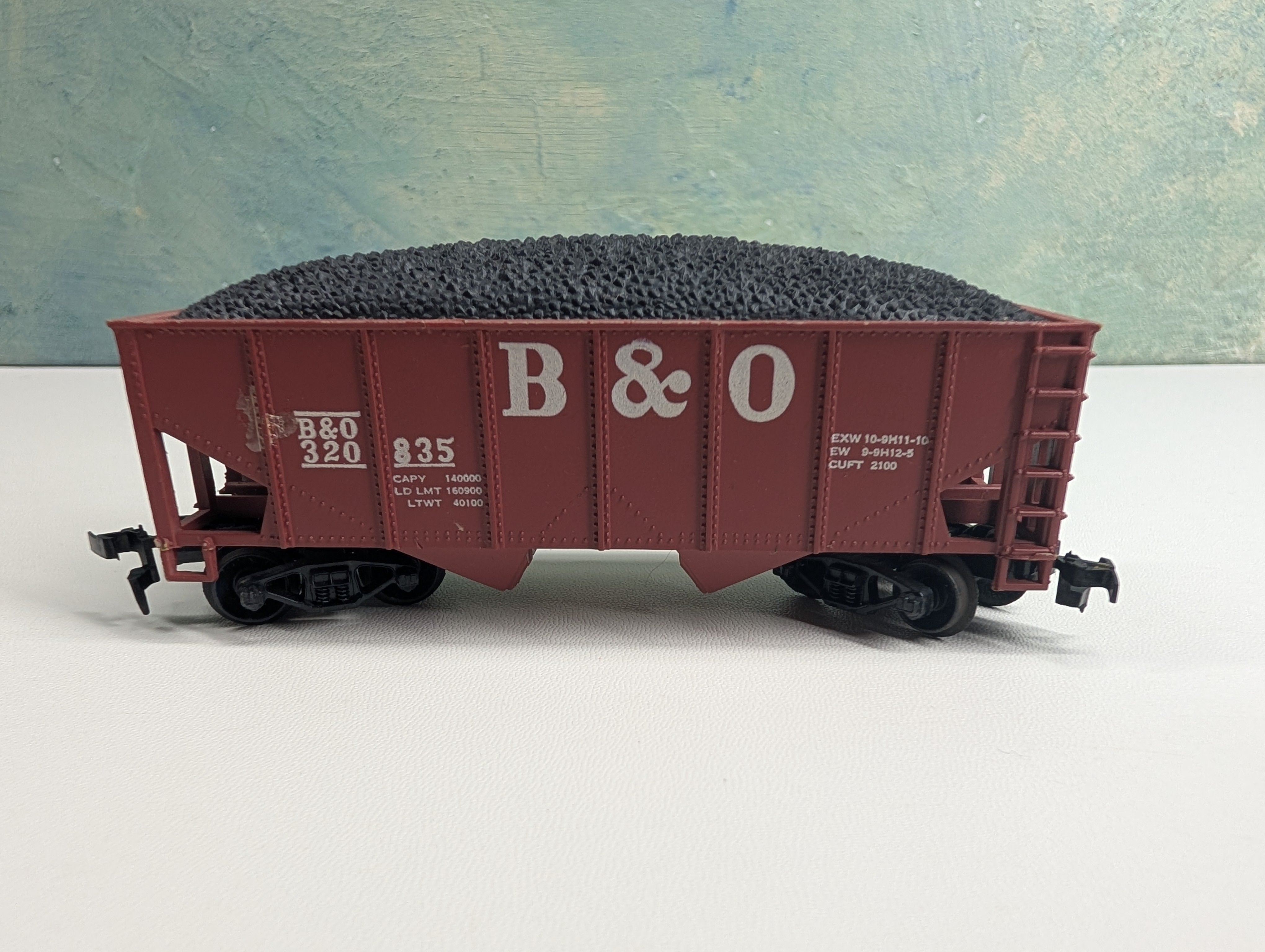 USED HO Scale 2 Bay Hopper Baltimore and Ohio B&O #320835