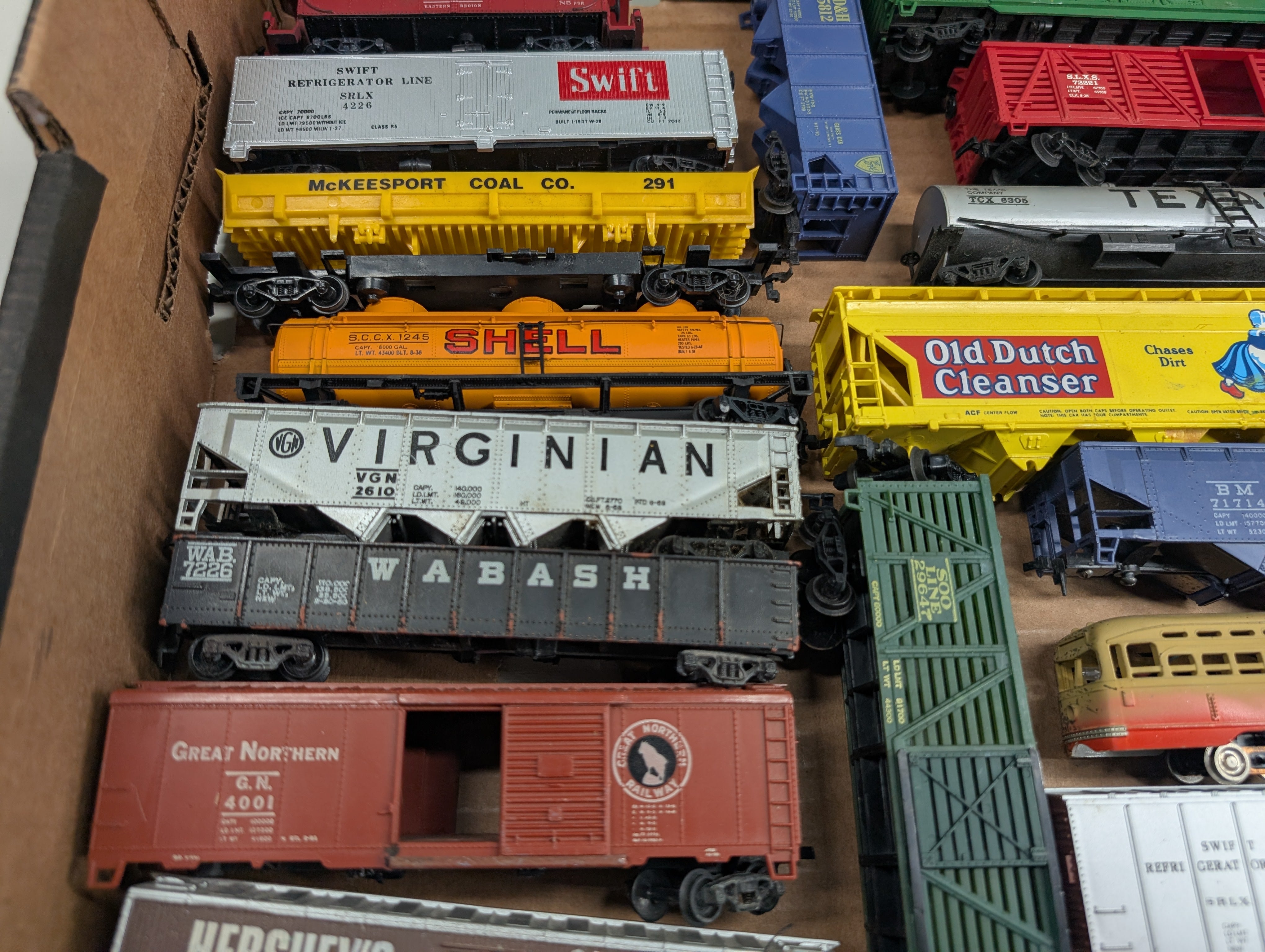 USED HO Scale Lot of Parts/Repairs Crane, Hoppers, Tank Cars, Bus & more Freight