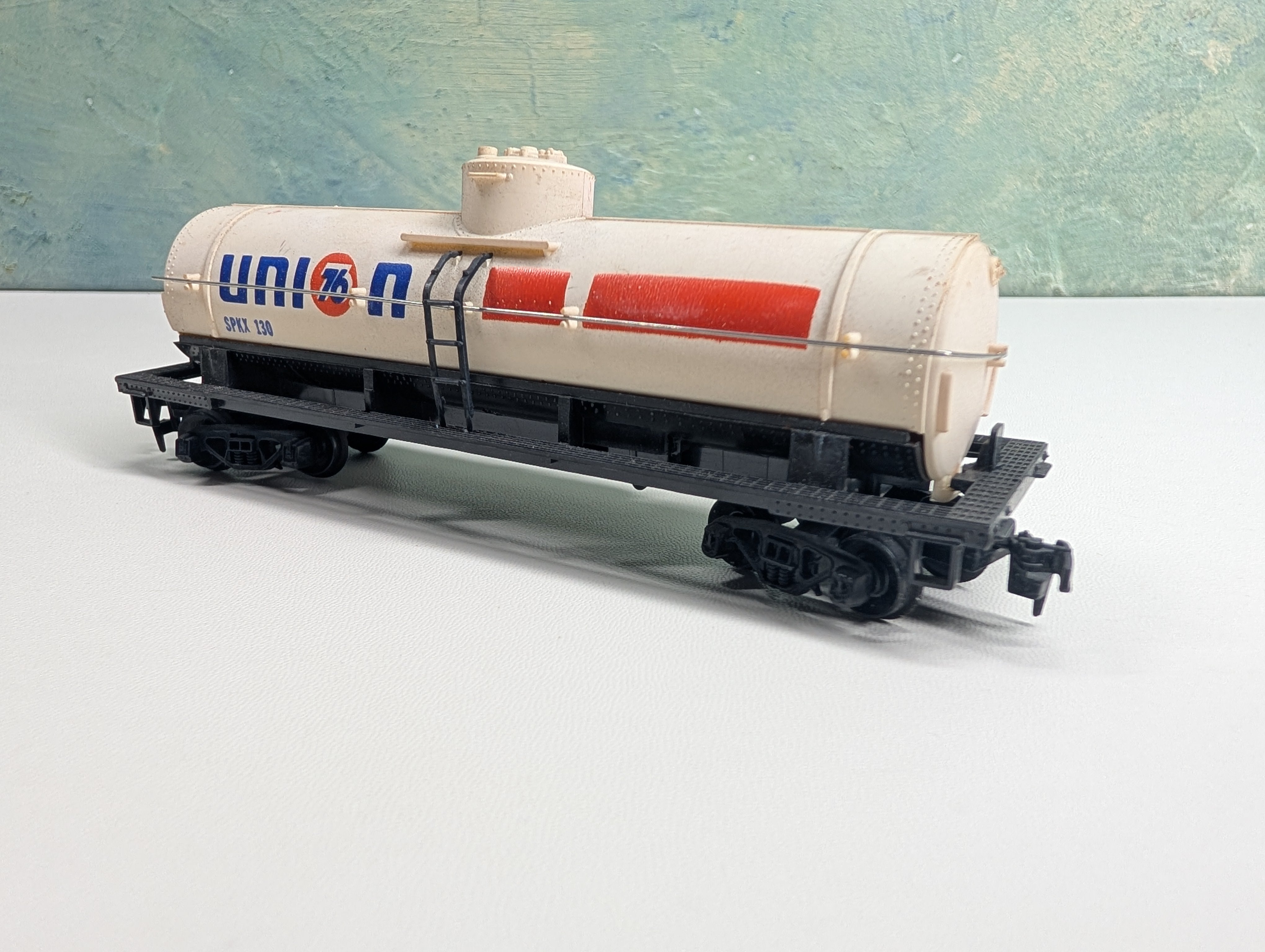 USED Tyco HO Scale Single Dome Tank Car Union 76 SPKX #130
