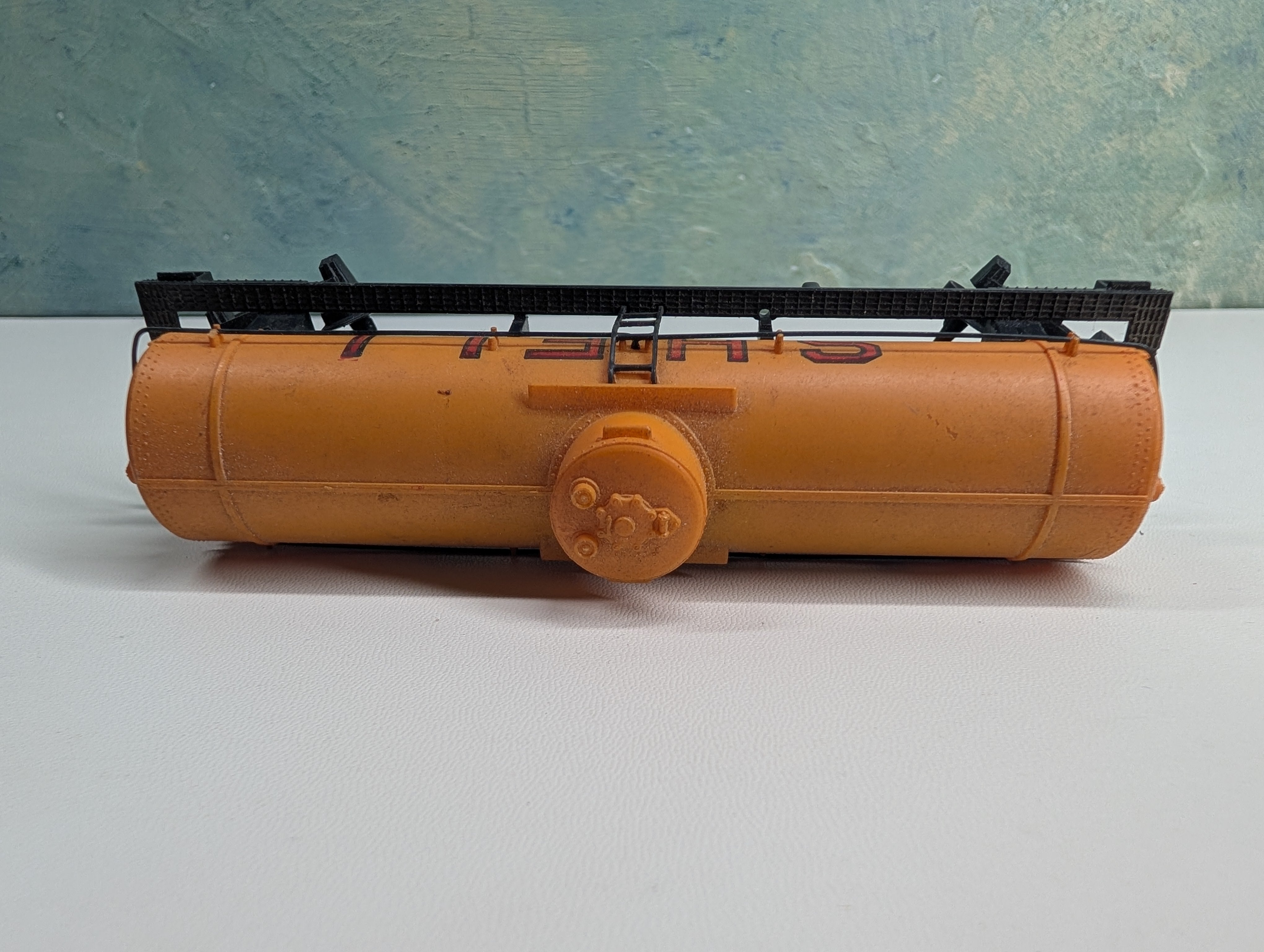 USED Tyco HO Scale Single Dome Tank Car Shell