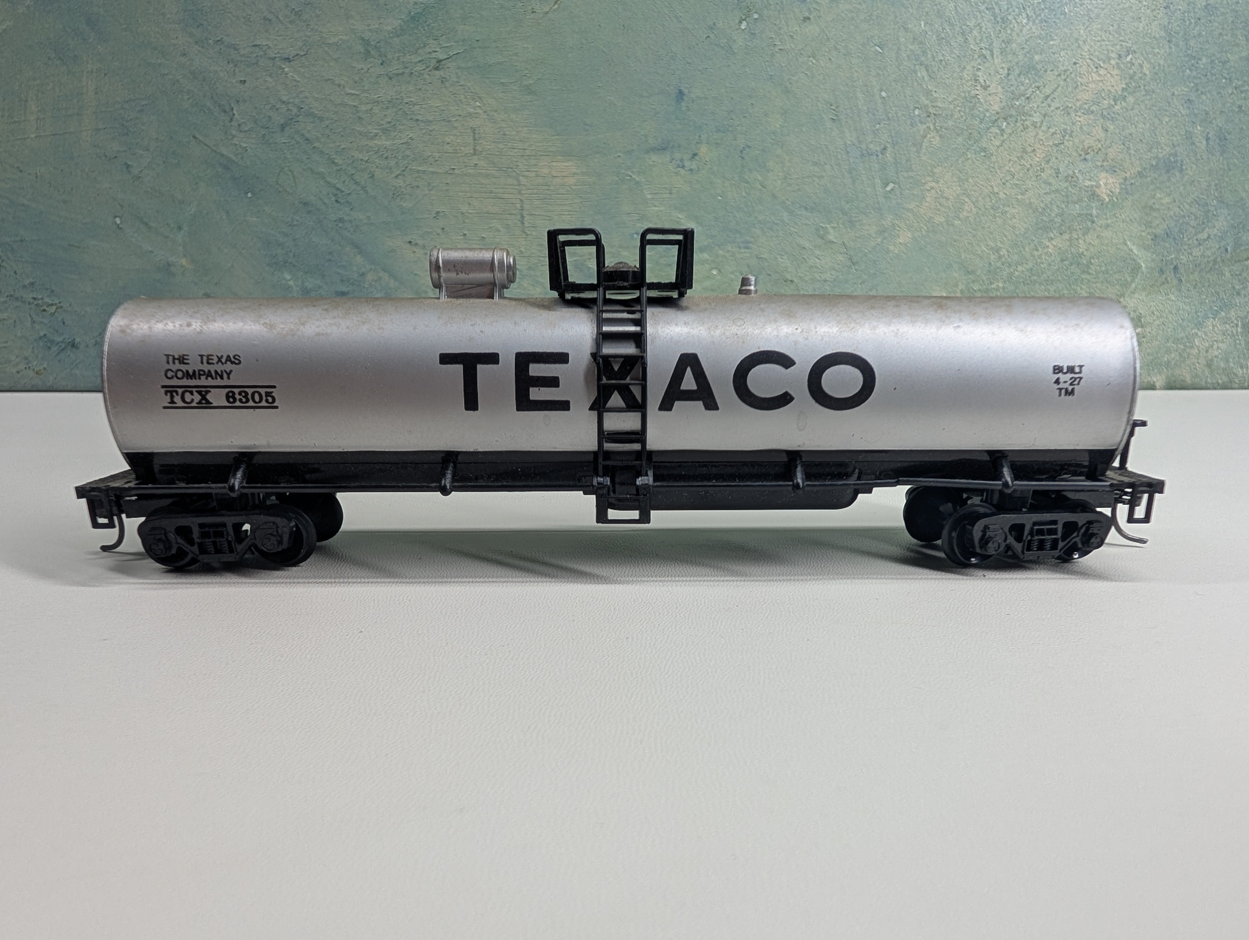 USED AHM HO Scale 50' Single Dome Tank Car Texaco TCX #6305