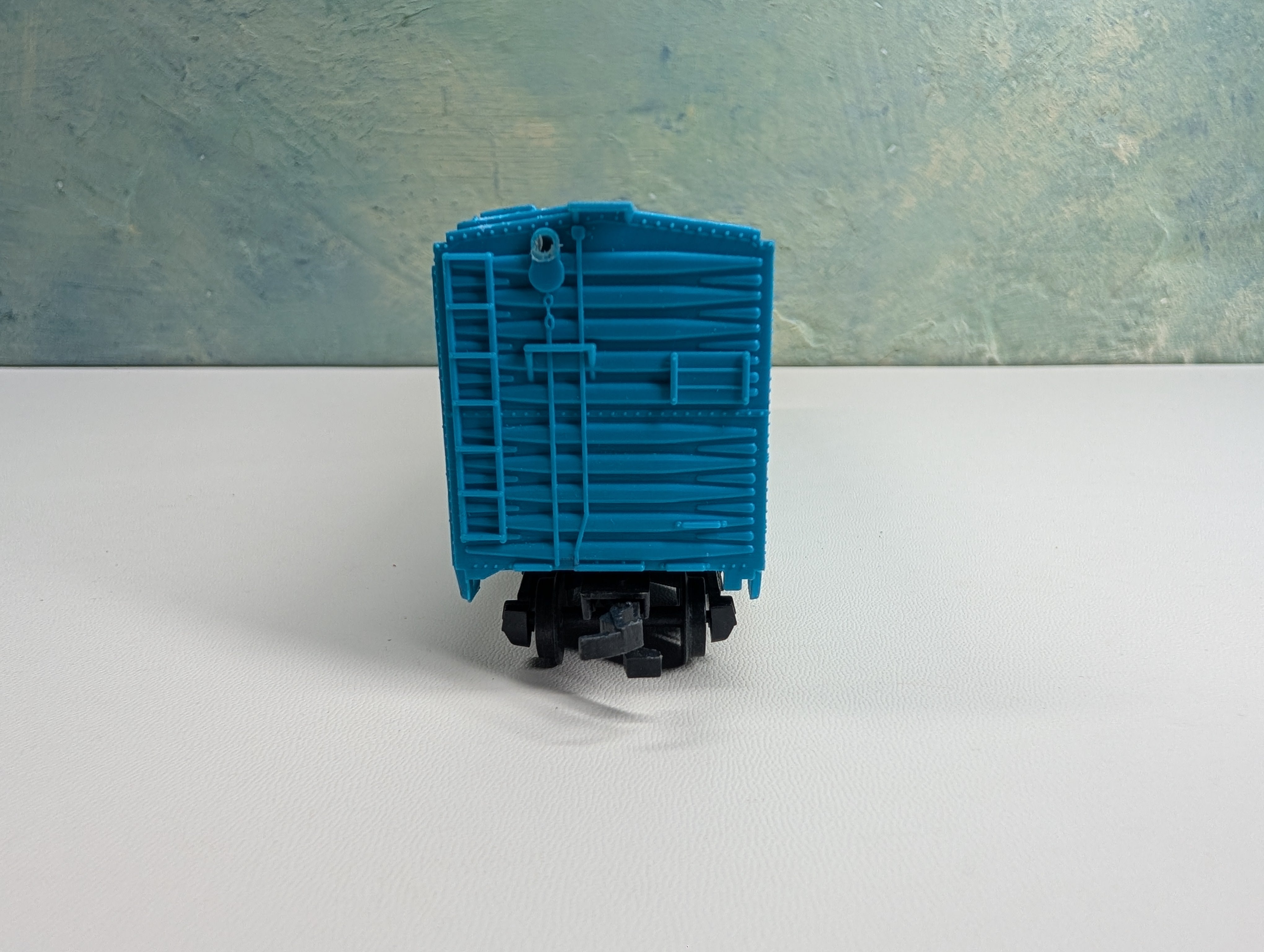 USED Bachmann HO Scale 50' Box Car Rock Island #133274