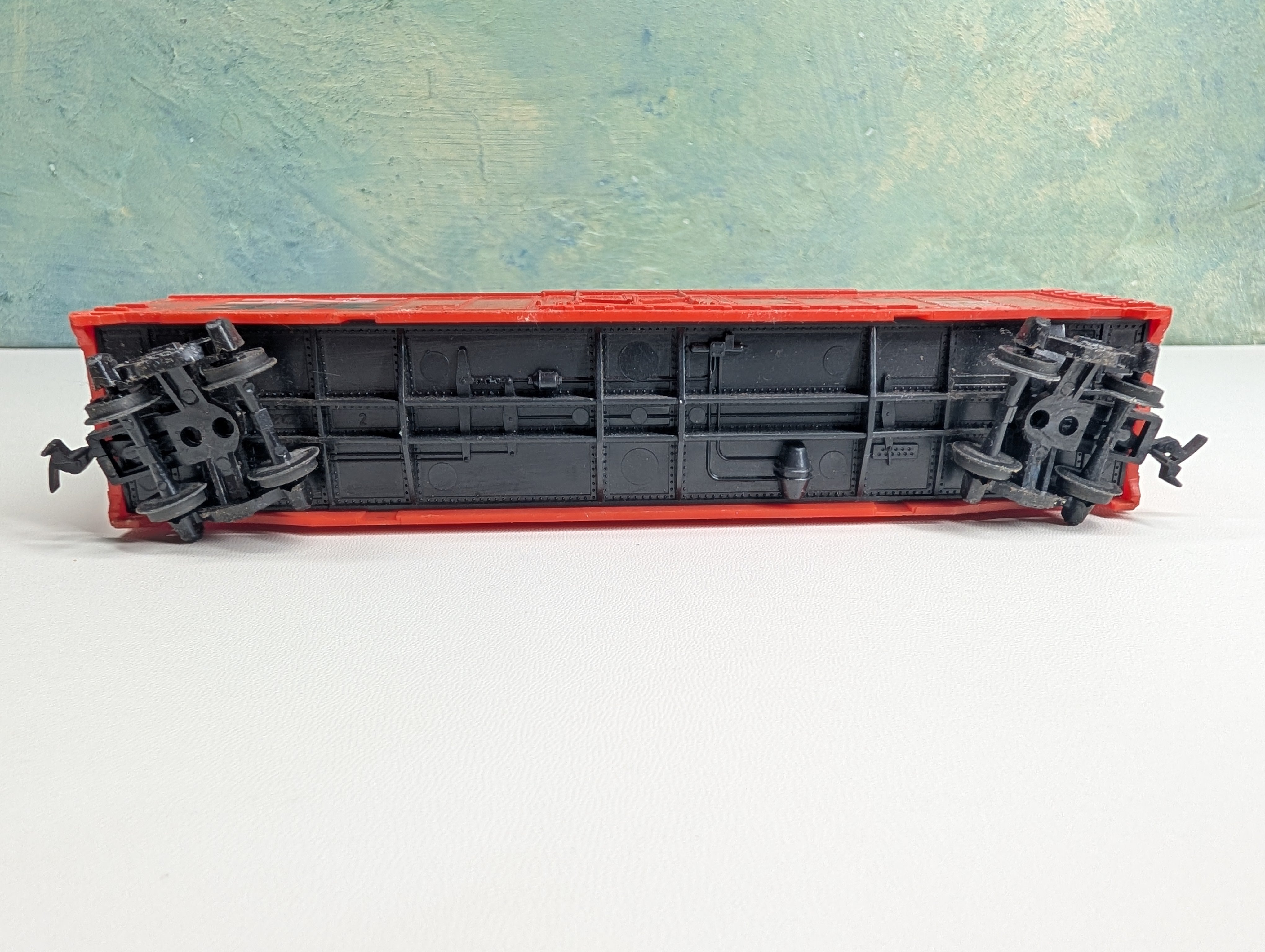 USED Tyco HO Scale 50' Box Car New Haven NH #35688