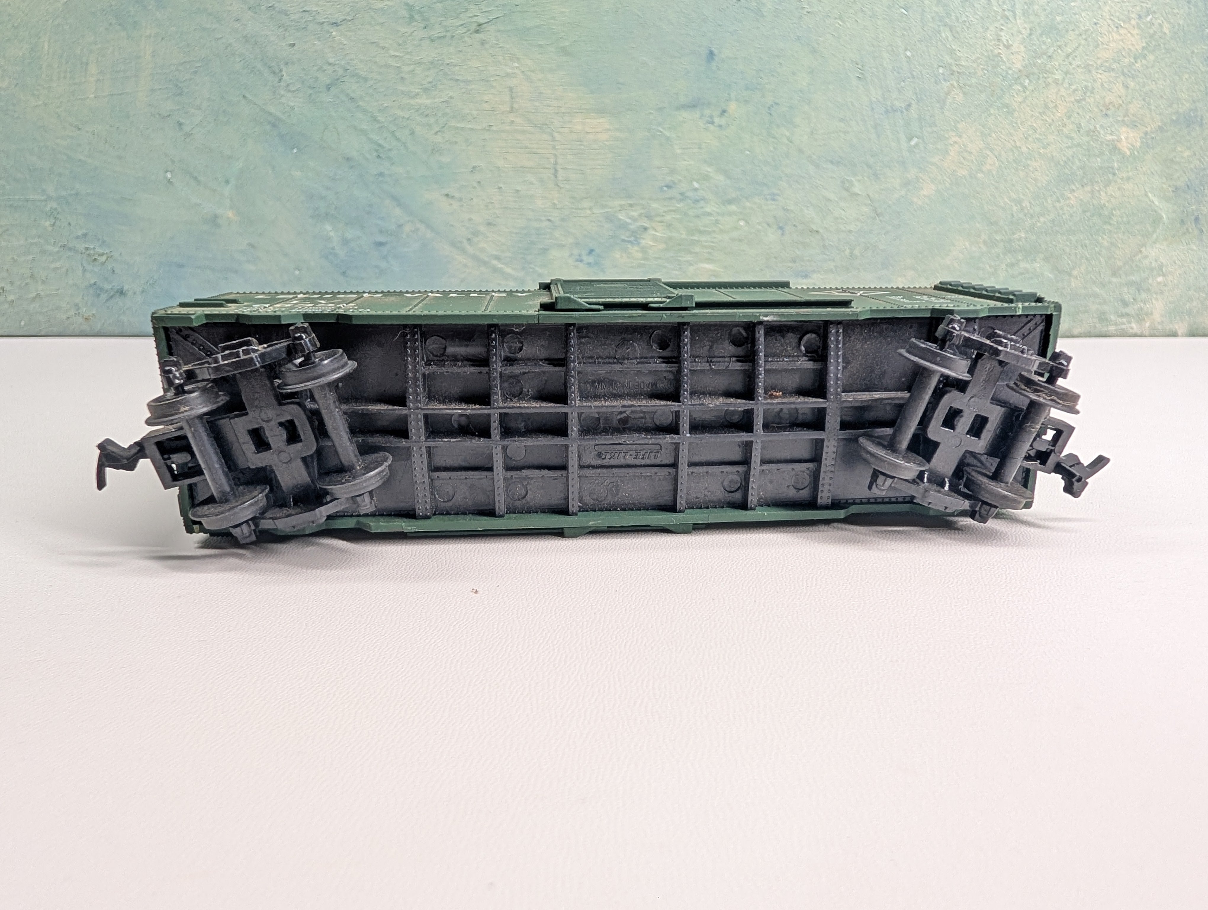 USED Life-Like HO Scale 40' Box Car Lehigh Valley LV #66392