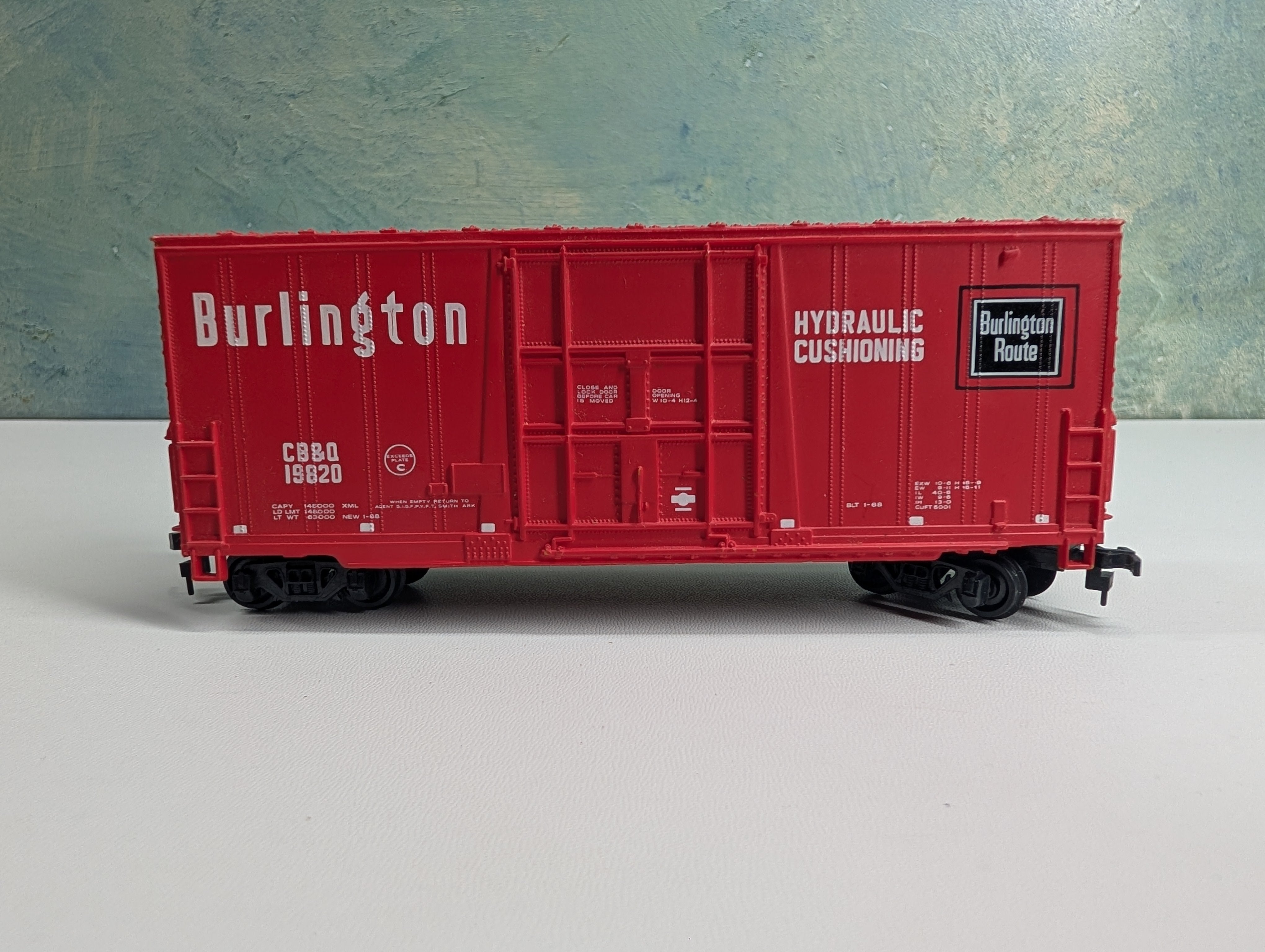 USED Bachmann HO Scale 40' Hi-Cube Box Car Burlington CB&Q #19820