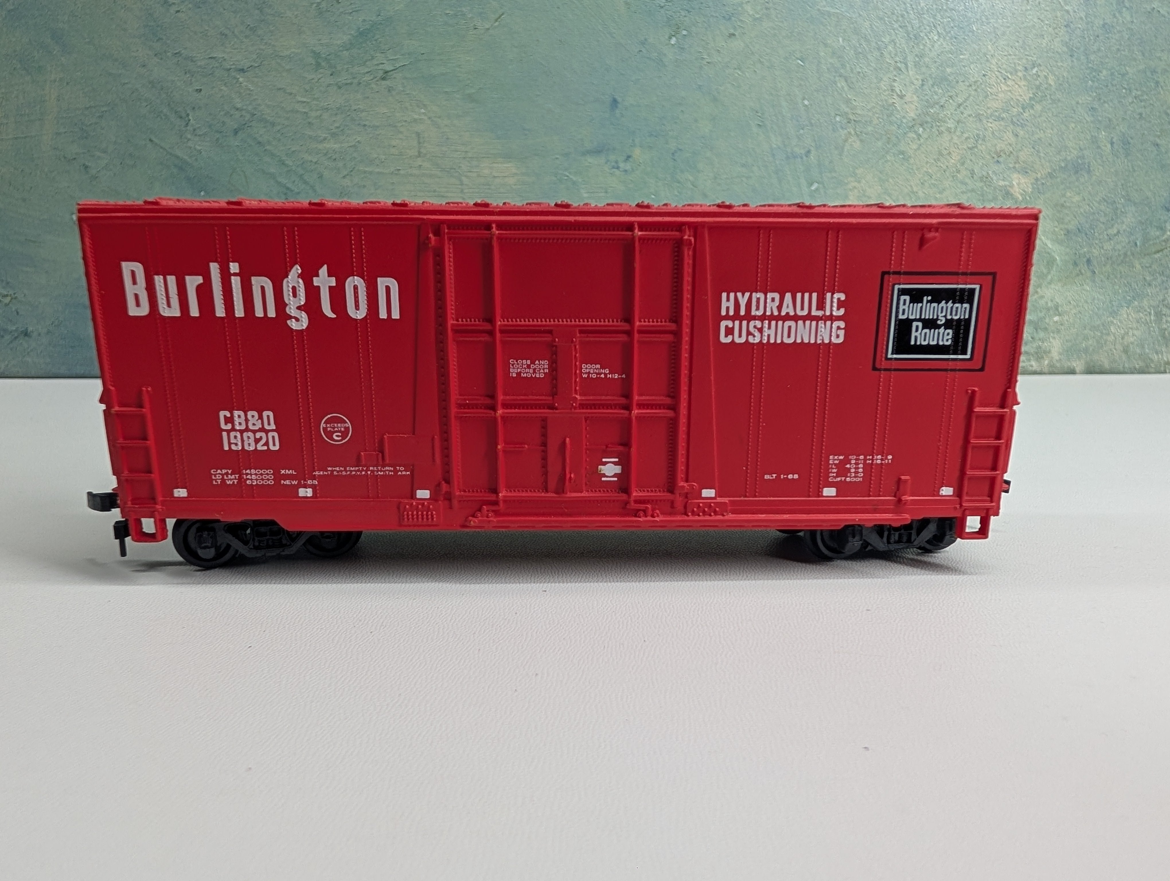 USED Bachmann HO Scale 40' Hi-Cube Box Car Burlington CB&Q #19820