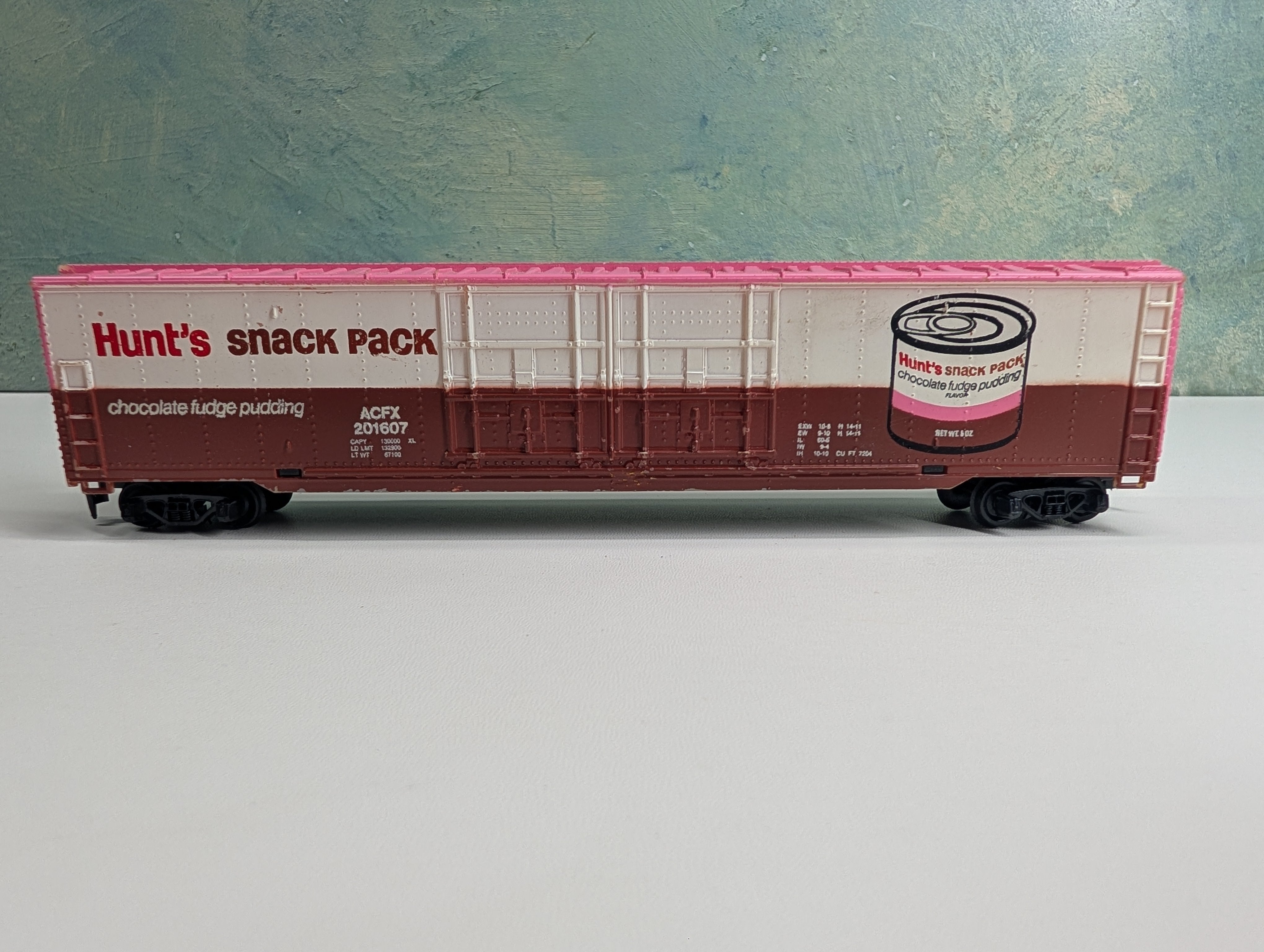 USED Tyco HO Scale 60' Billboard Box Car Hunt's Snack Pack ACFX #201607