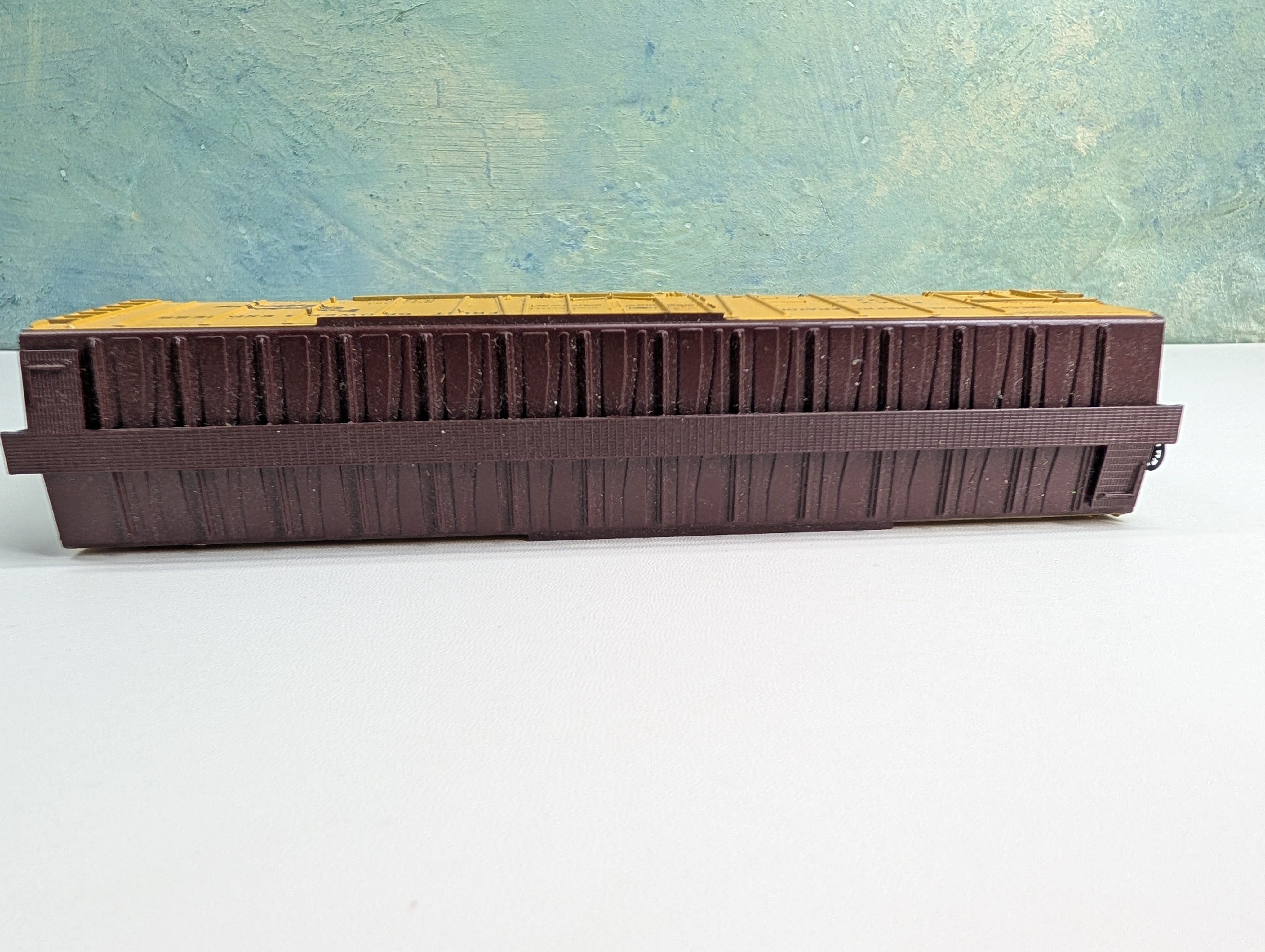 USED Athearn HO Scale 50' Reefer Box Car Fruit Growers Express FGCX #11432
