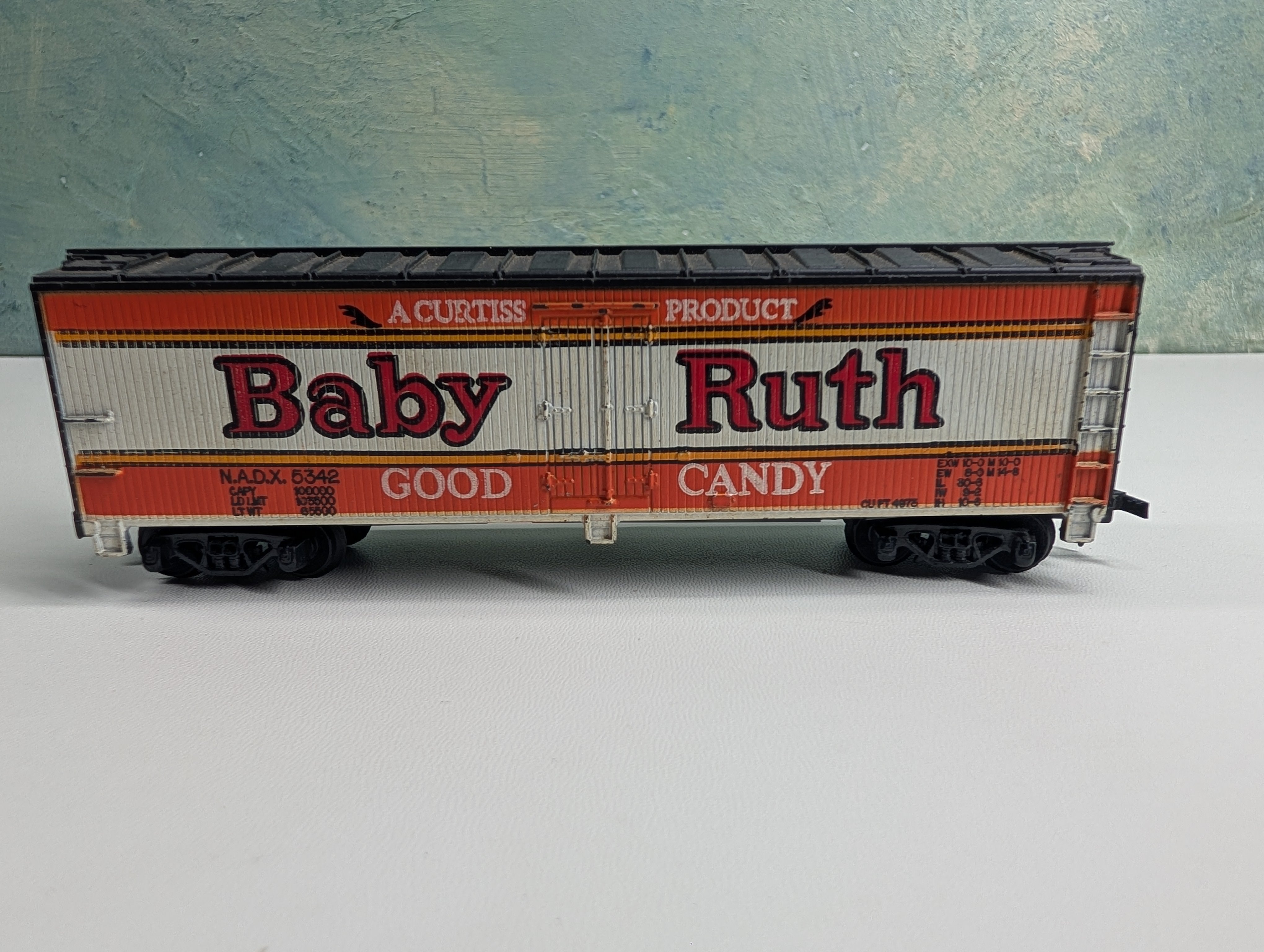 USED Tyco HO Scale 41' Wooden Reefer Box Car Baby Ruth NADX #5342