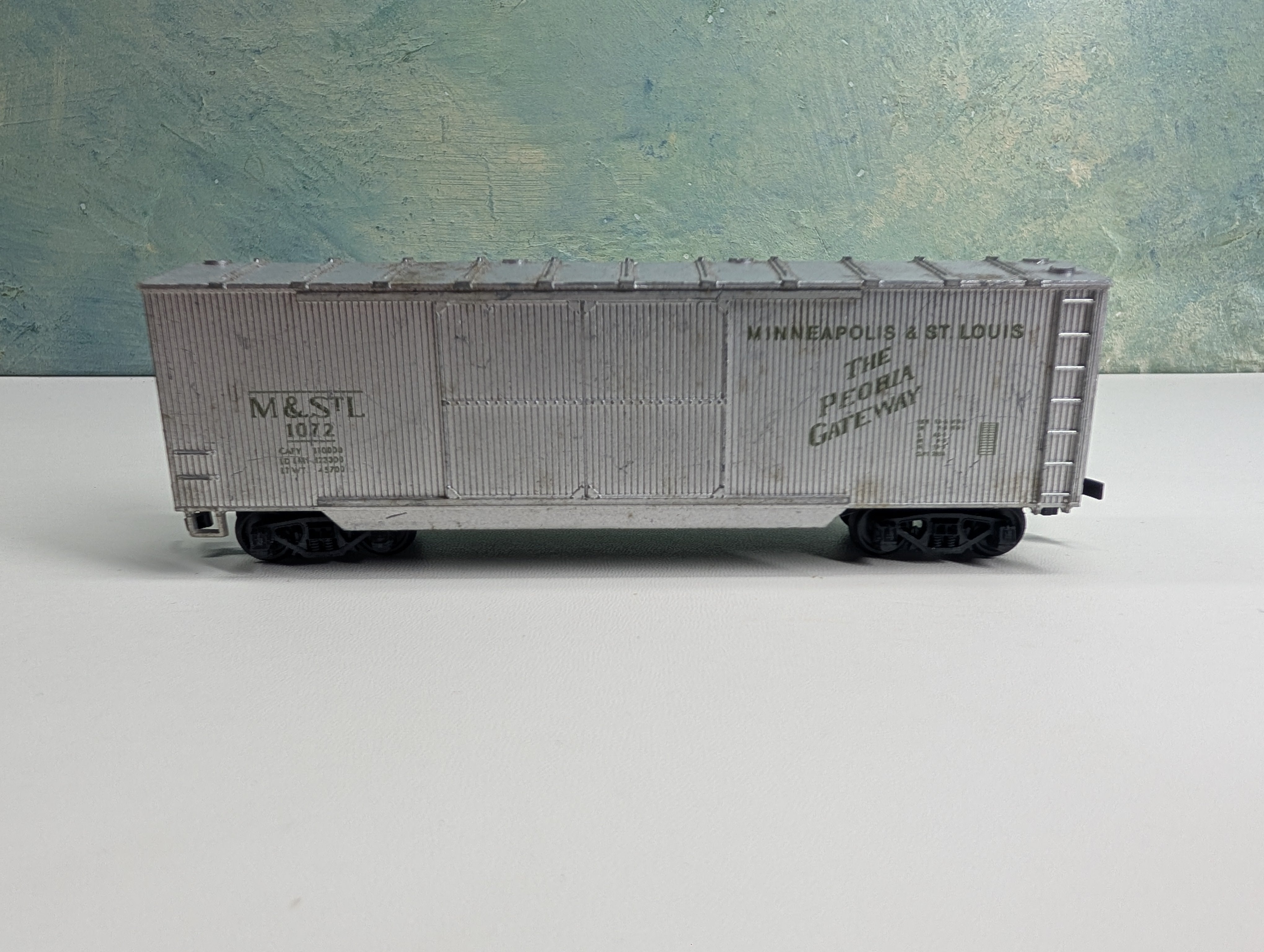 USED AHM HO Scale 41' Wooden Box Car Minneapolis & St Louis M&StL #1072