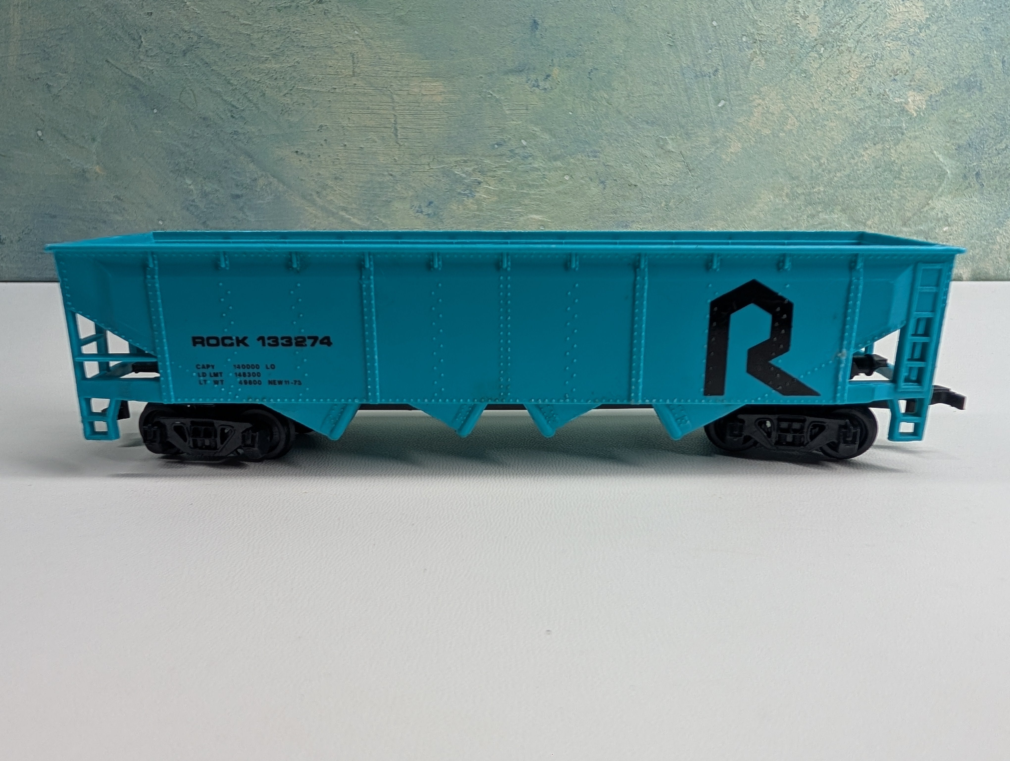 USED Bachmann HO Scale Quad Hopper Rock Island #133274