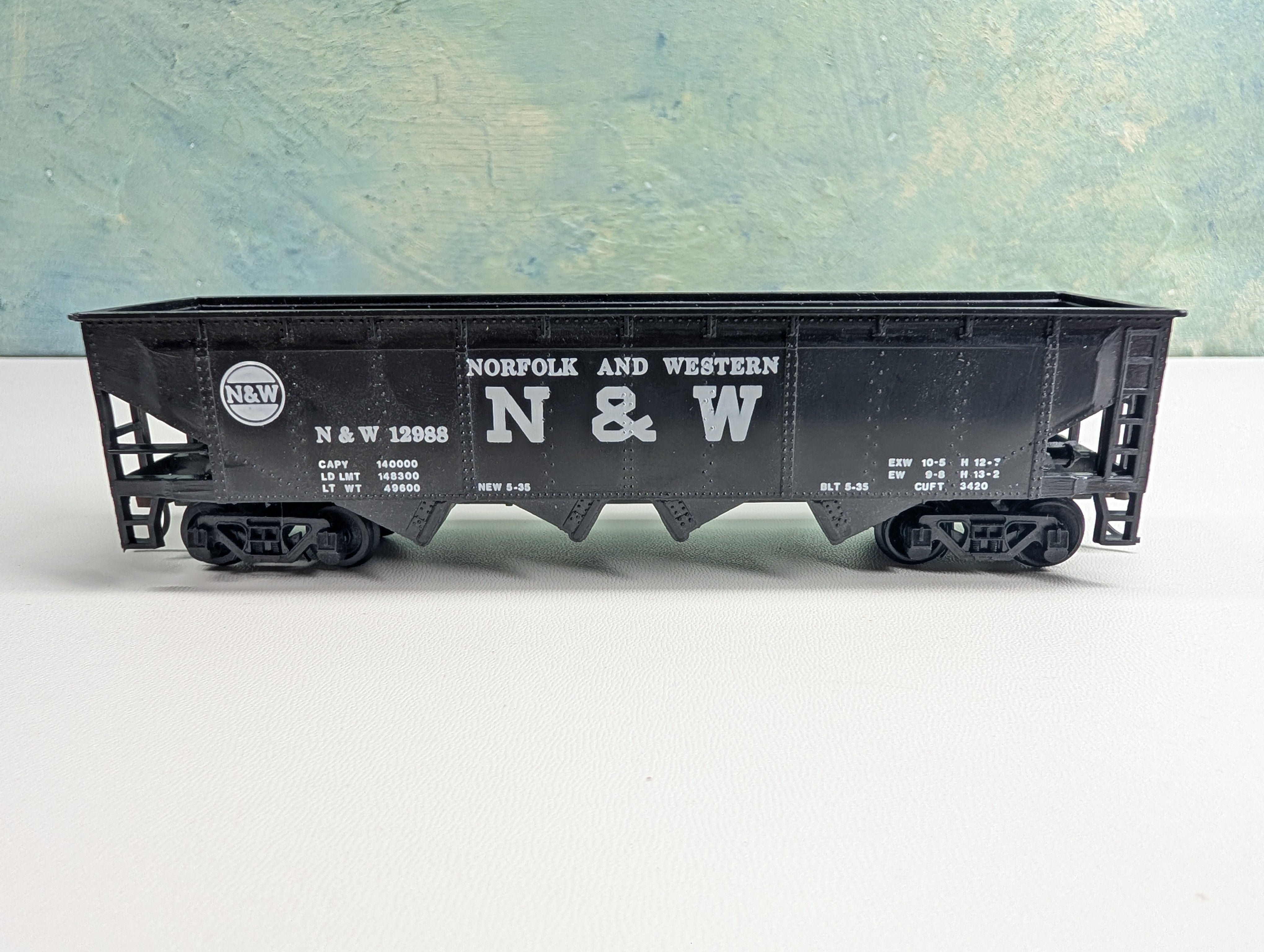 USED Bachmann HO Scale Quad Hopper Norfolk & Western N&W #12988 Gearboxes