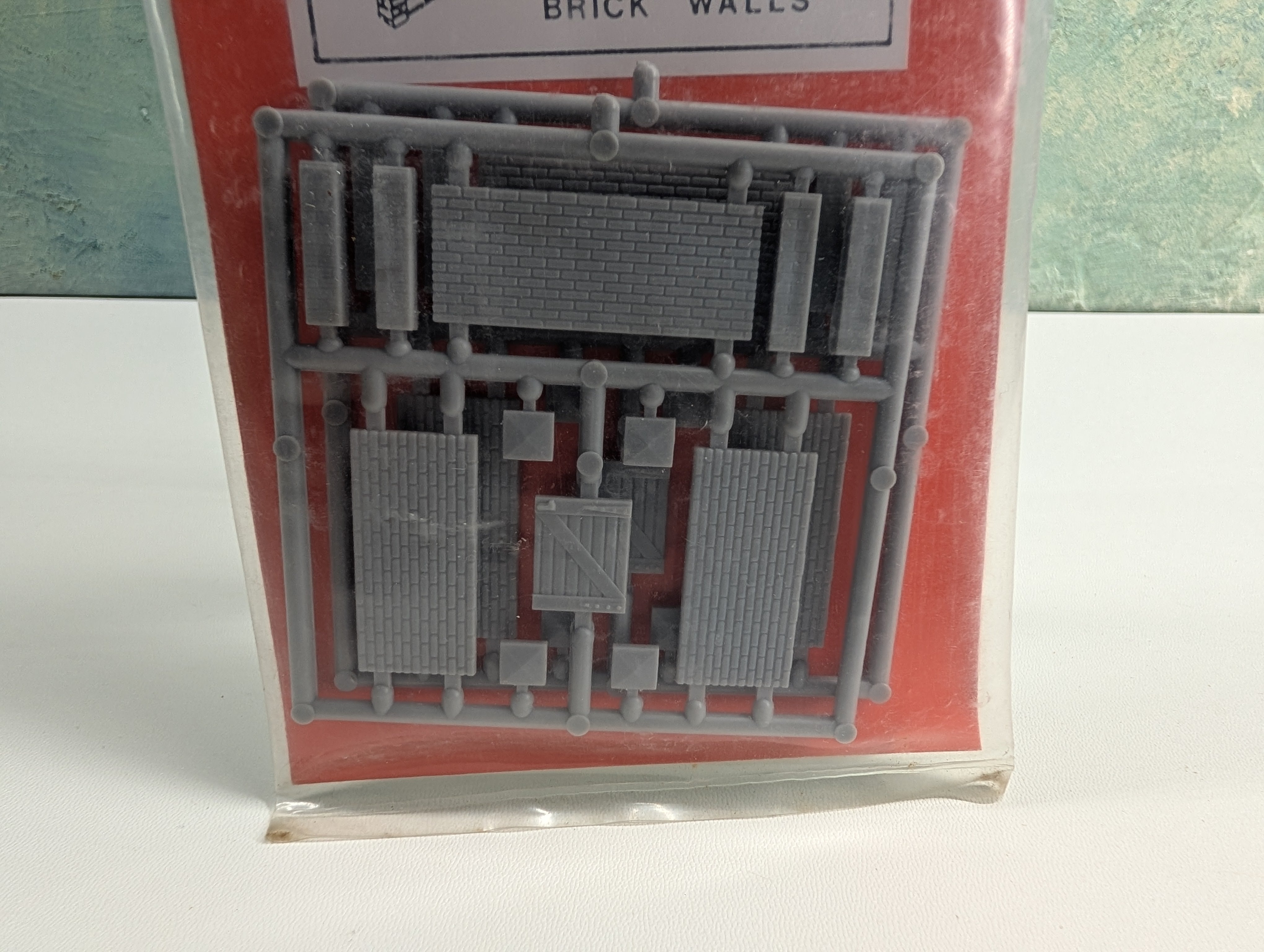 Dornaplas HO Scale B6 Gate & Brick Walls OO