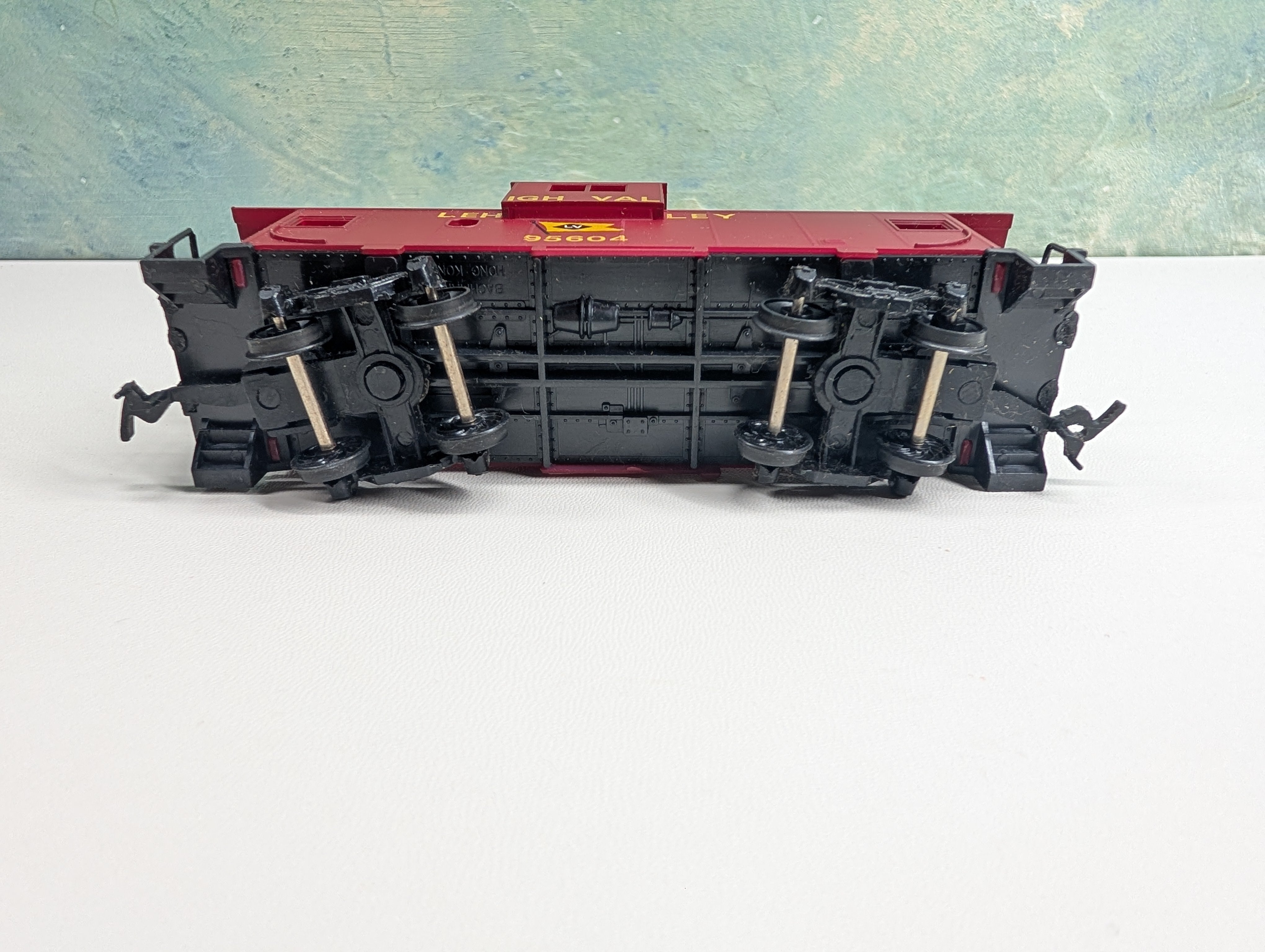 USED Bachmann HO Scale Caboose Lehigh Valley #95604