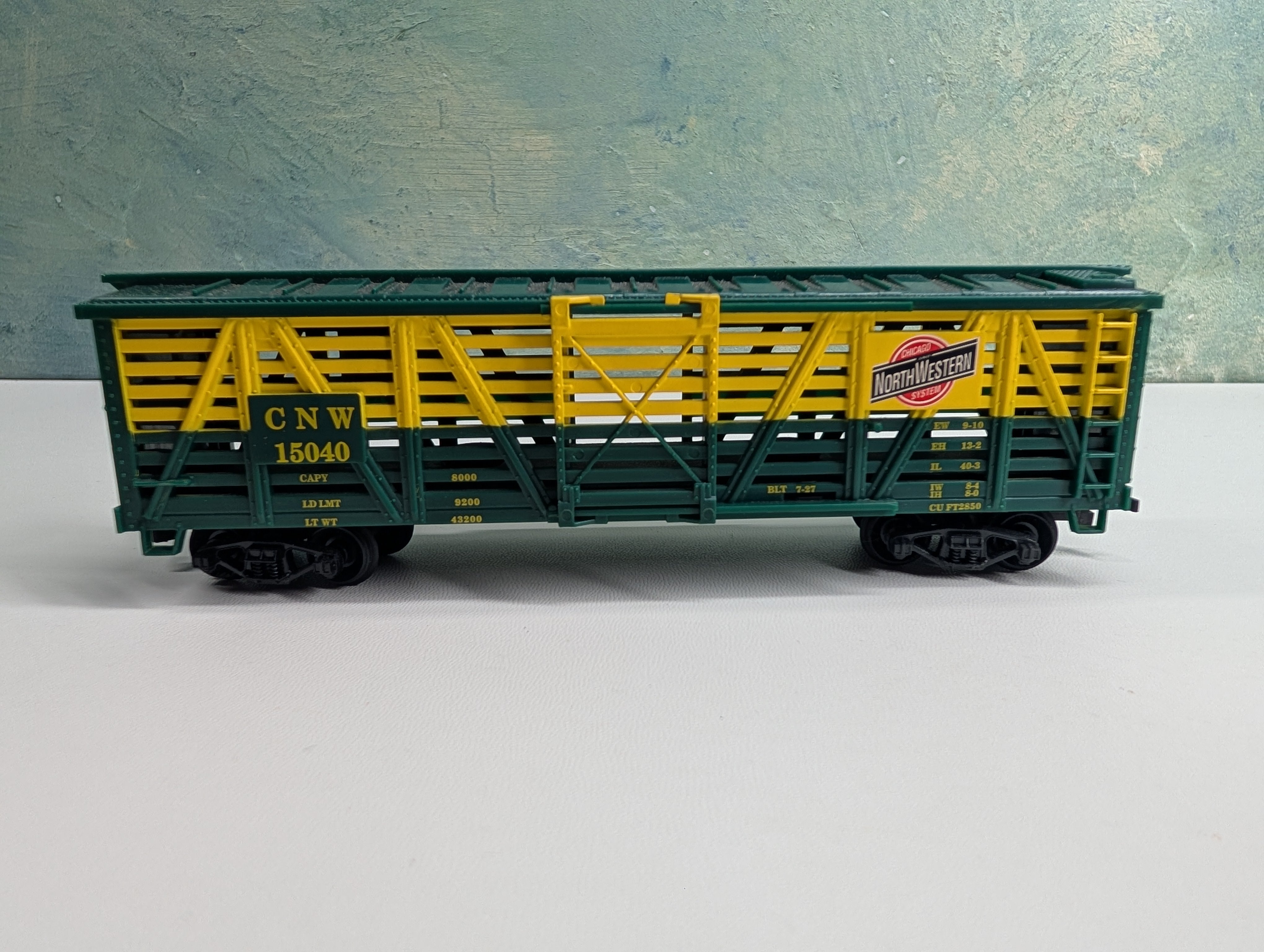 USED Life-Like HO Scale Cattle Stock Car Chicago & North Western CNW #15040