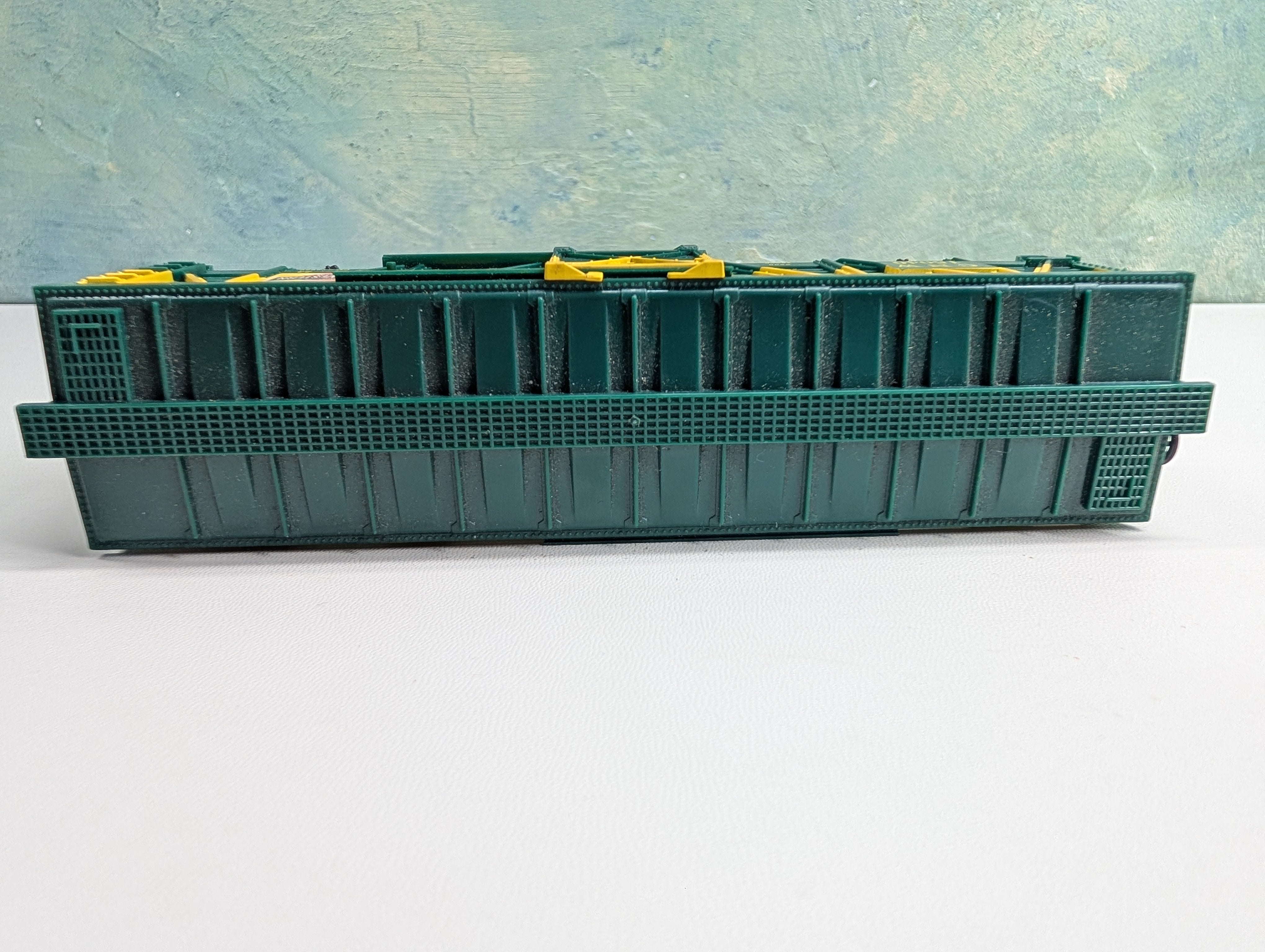 USED Life-Like HO Scale Cattle Stock Car Chicago & North Western CNW #15040