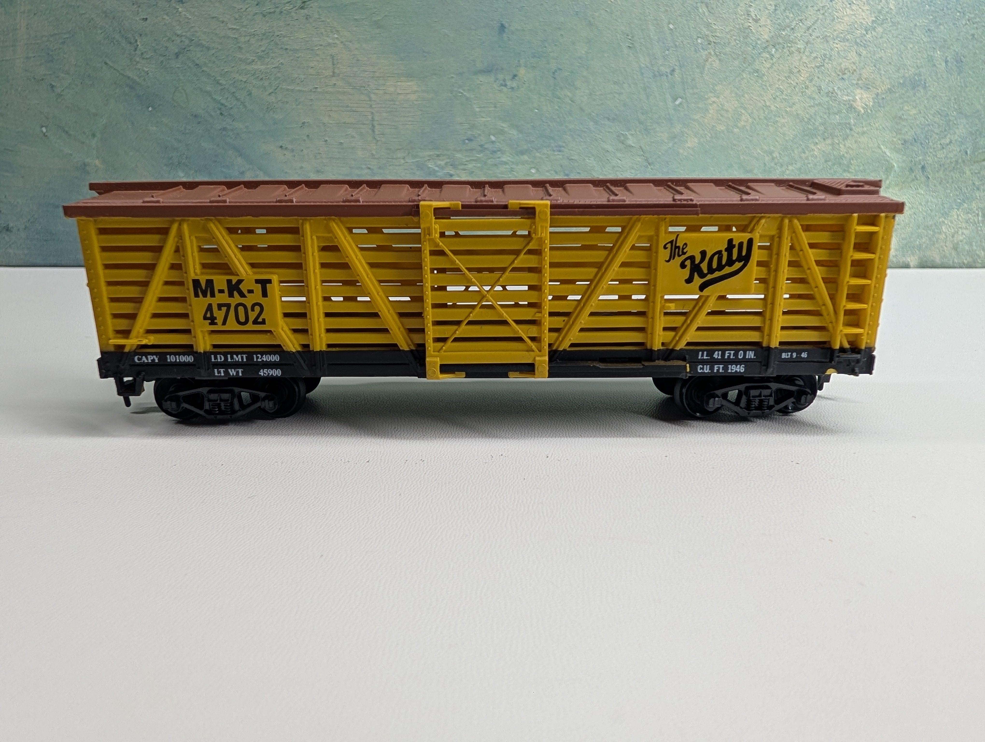 USED Life-Like HO Scale Cattle Stock Car MKT MKT #4702