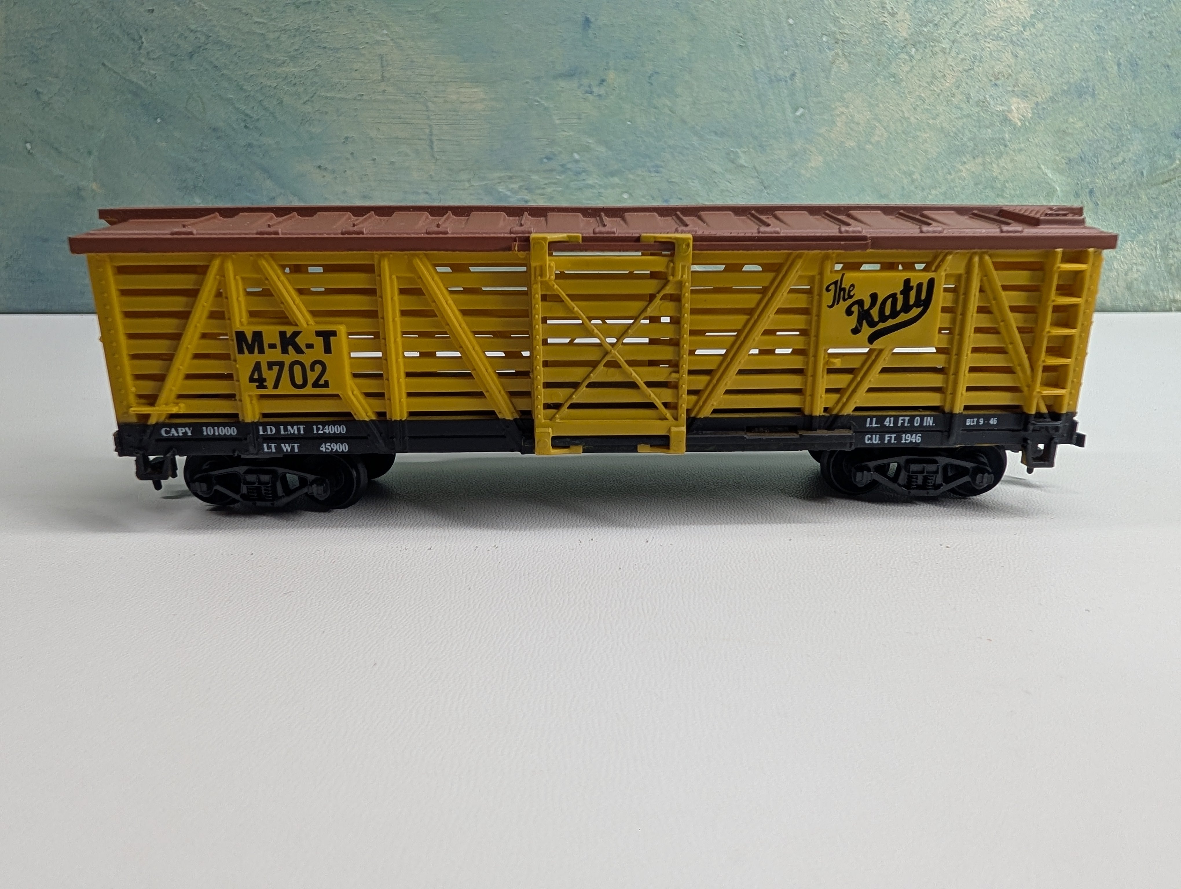 USED Life-Like HO Scale Cattle Stock Car MKT MKT #4702