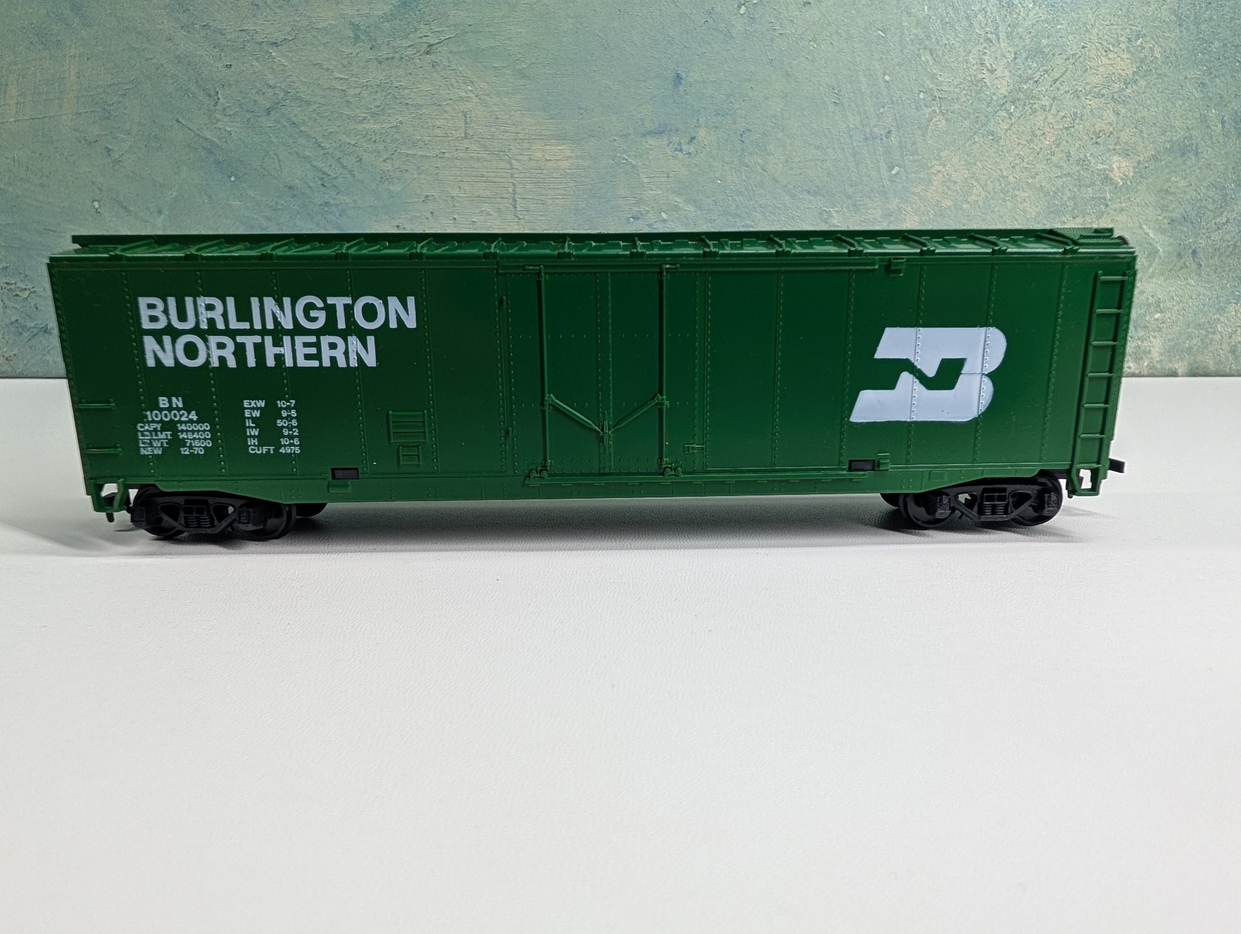USED AHM HO Scale 50' Box Car Burlington Northern BN #100024