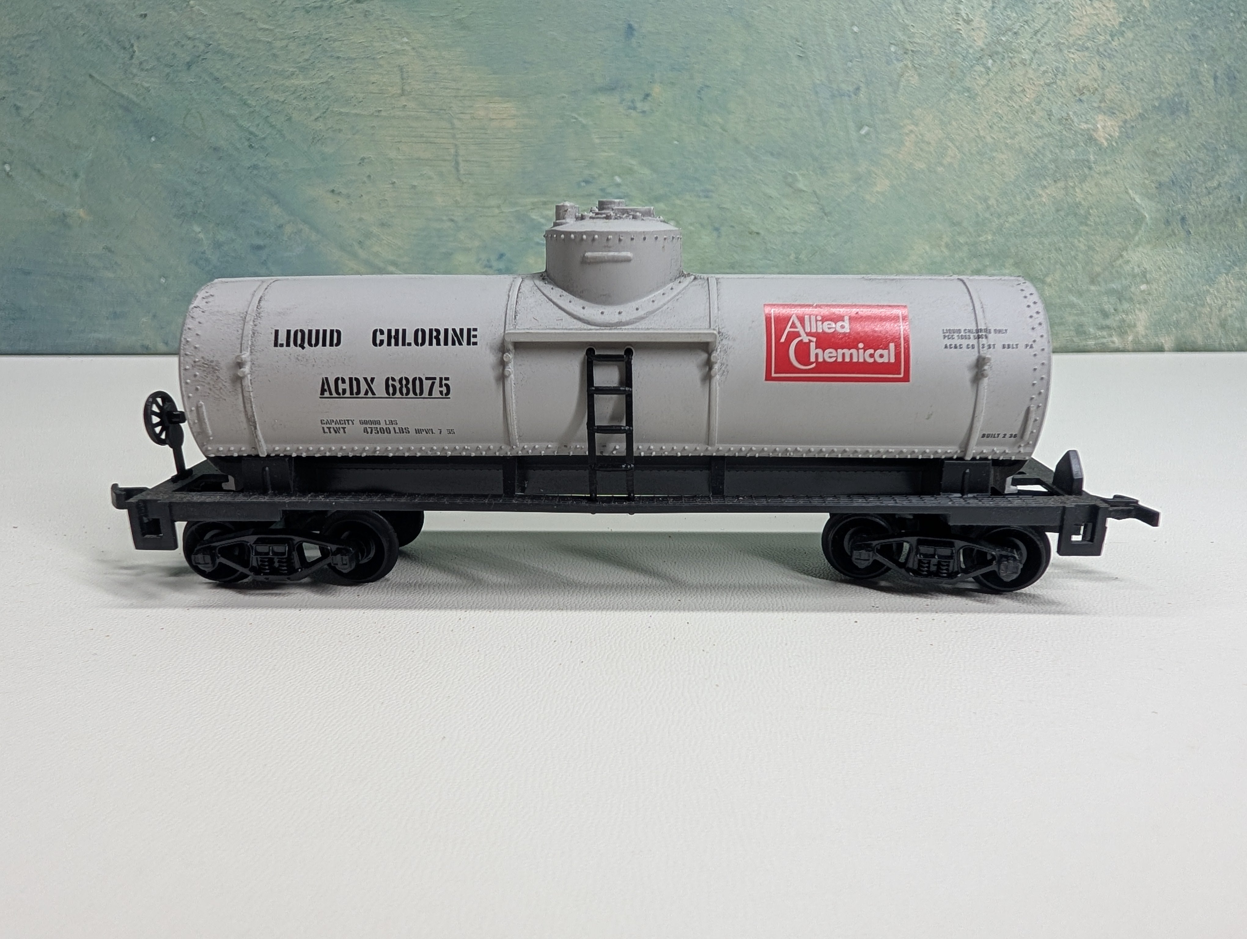 USED Life-Like HO Scale Single Dome Tank Car Allied Chemical ACDX #68075