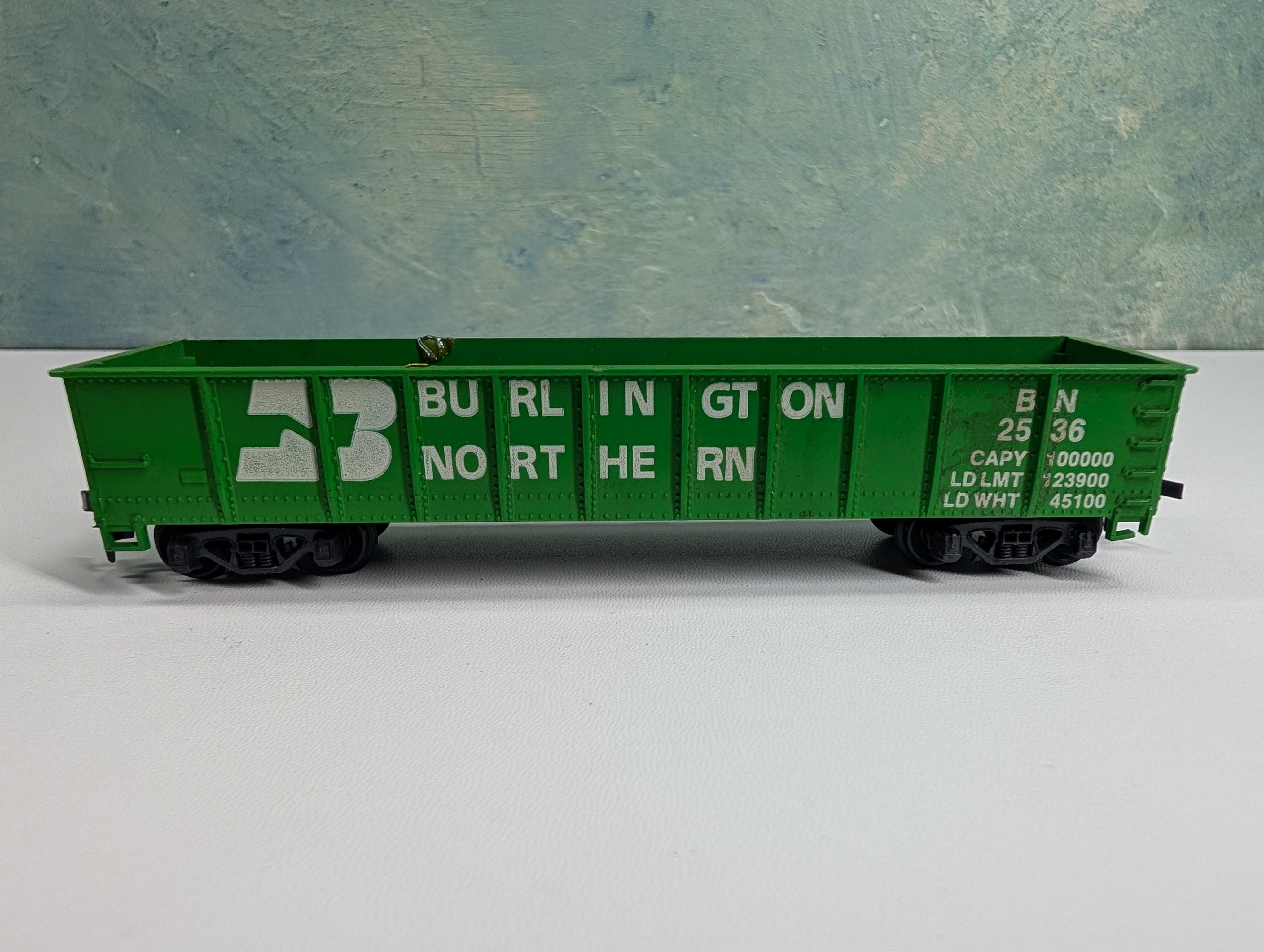 USED Tyco HO Scale 40' Gondola Burlington Northern BN #2536