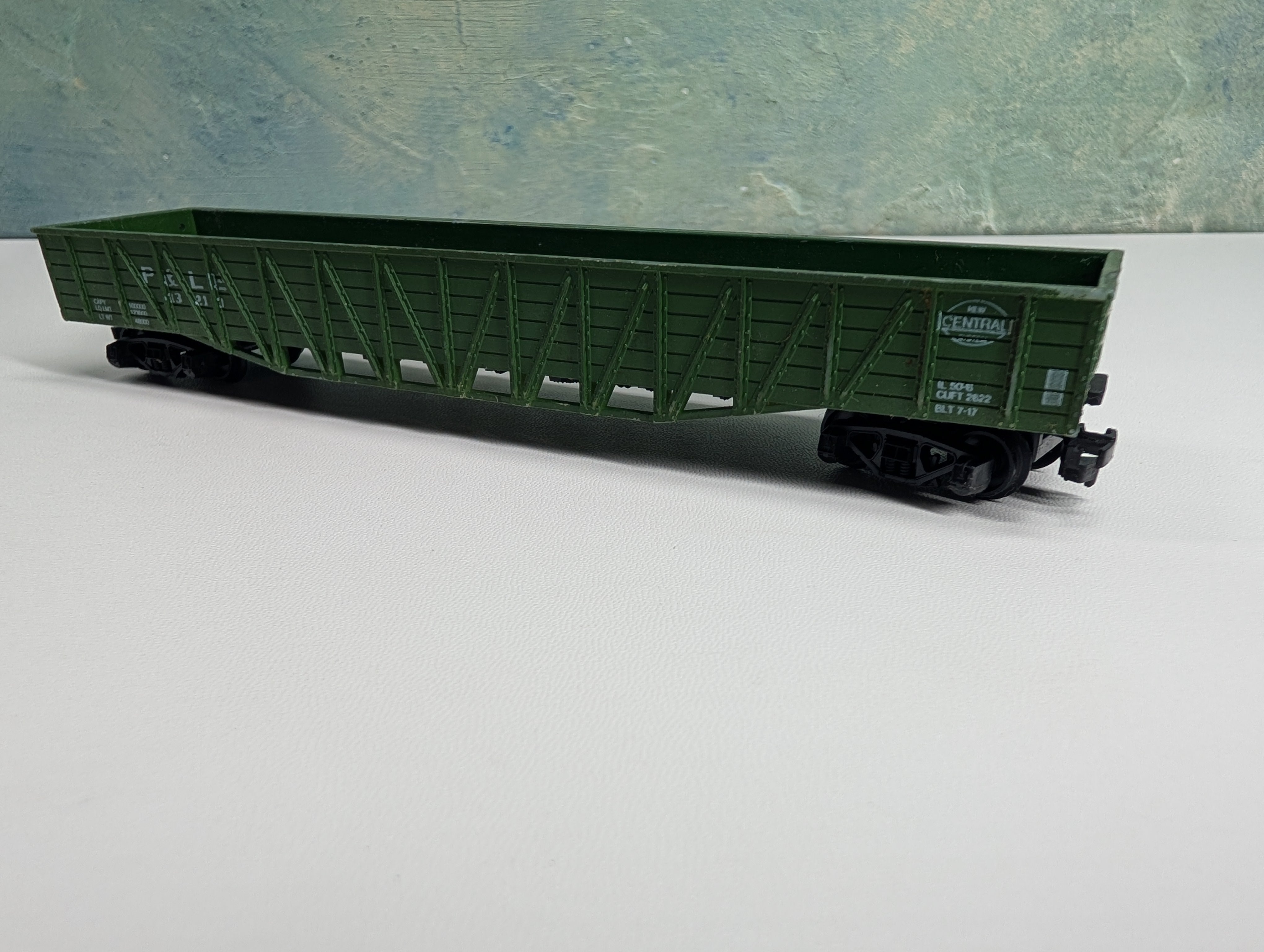 USED AHM HO Scale 50' Wooden Gondola Pittsburgh and Lake Erie P&LE #13213