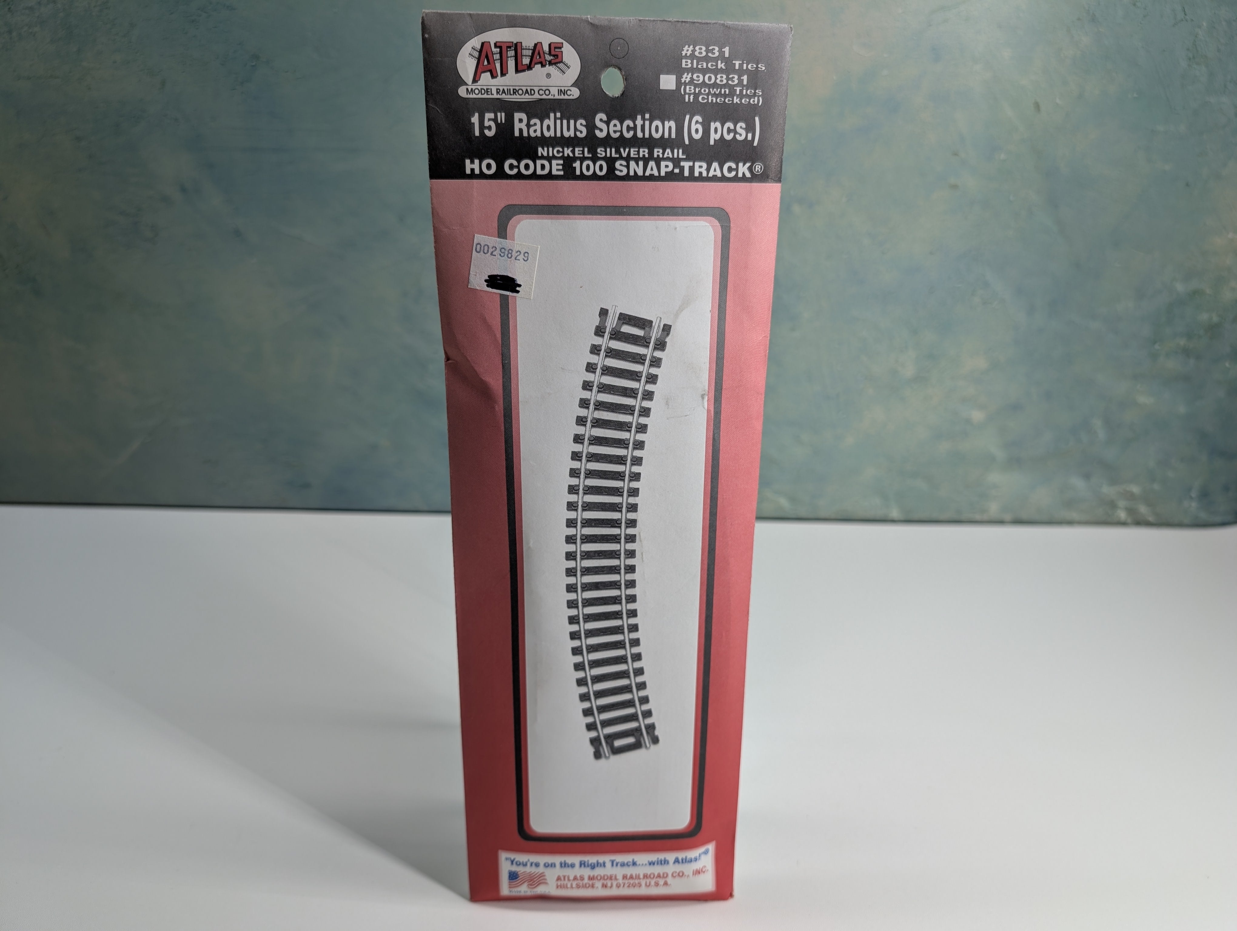 Atlas 831 HO Scale 15" Radius Curve Snap-Track, Code 100 Nickel Silver (6 pcs)