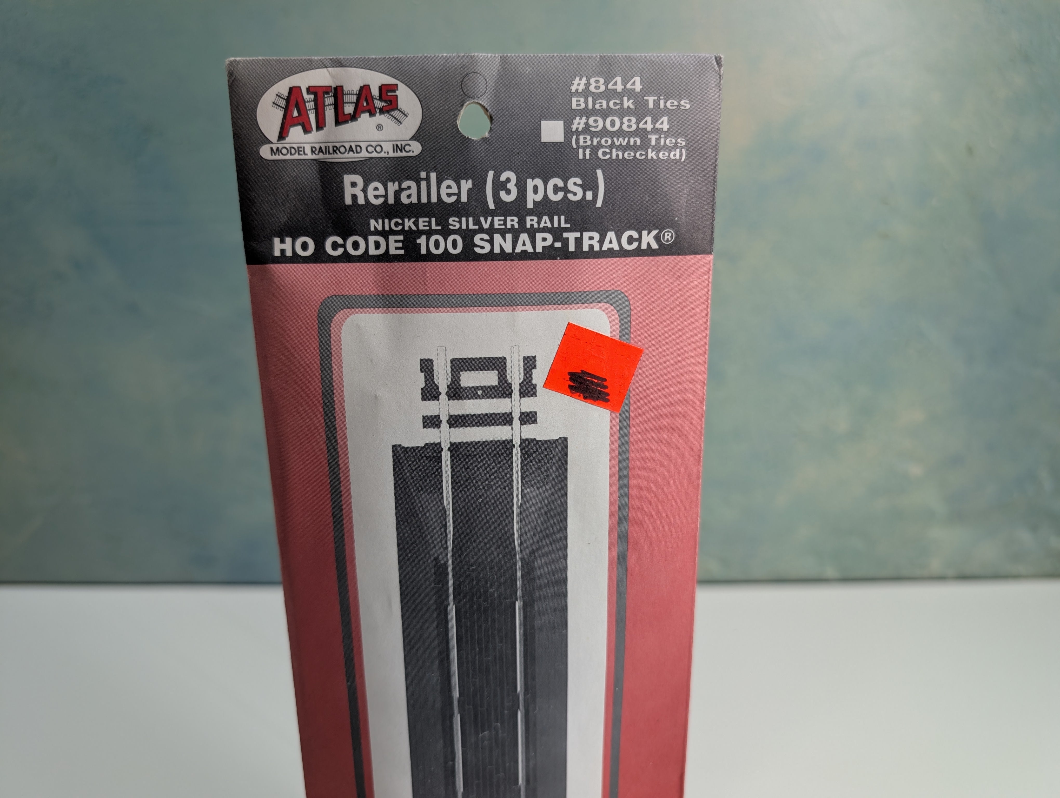 Atlas 844 HO Scale 9" Straight Rerailer Snap-Track, Code 100 Nickel Silver (3 pcs)
