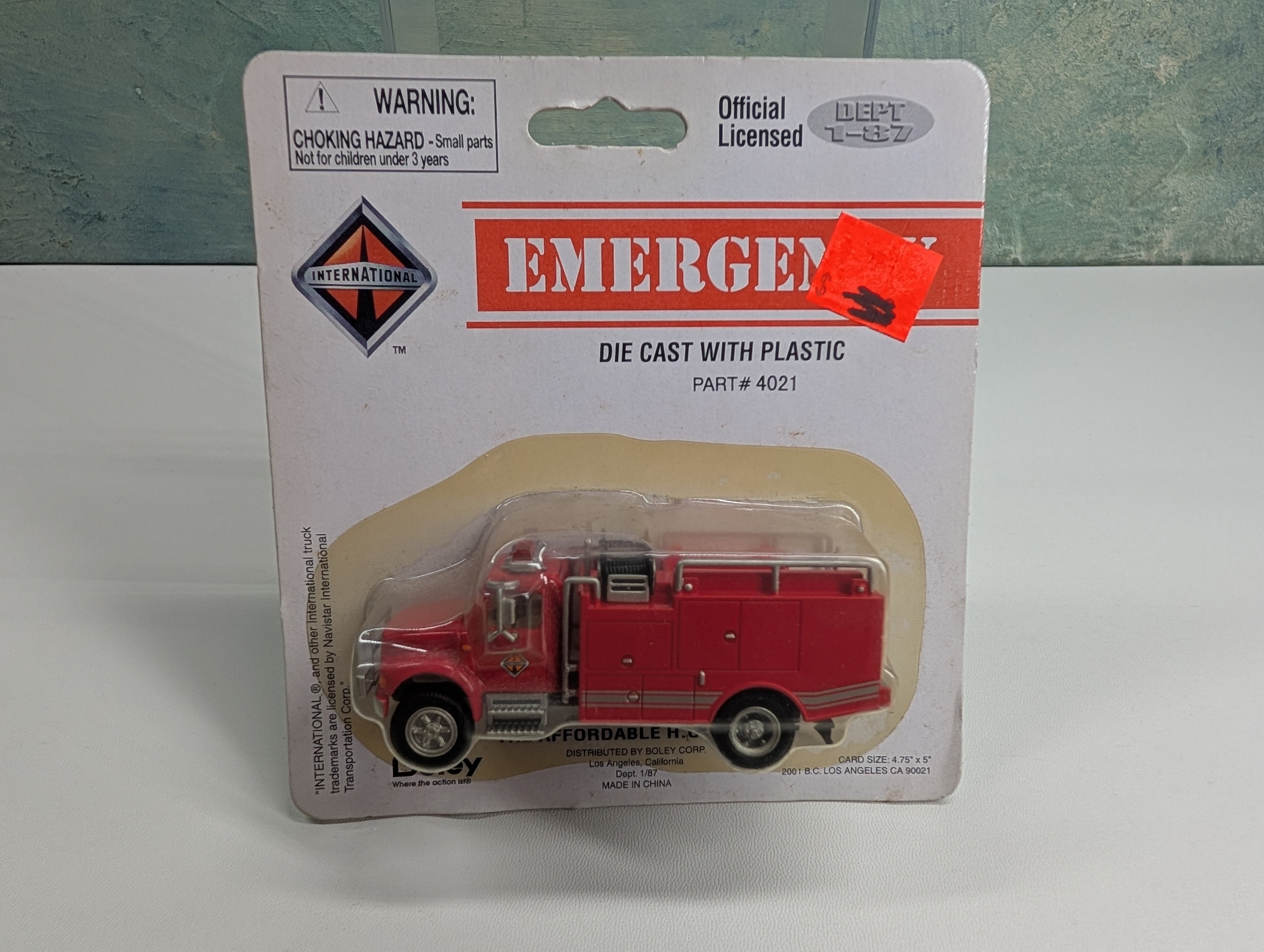 Boley 774986 HO Scale International Emergency Crew Cab Brush Fire Truck Red Cab/Body