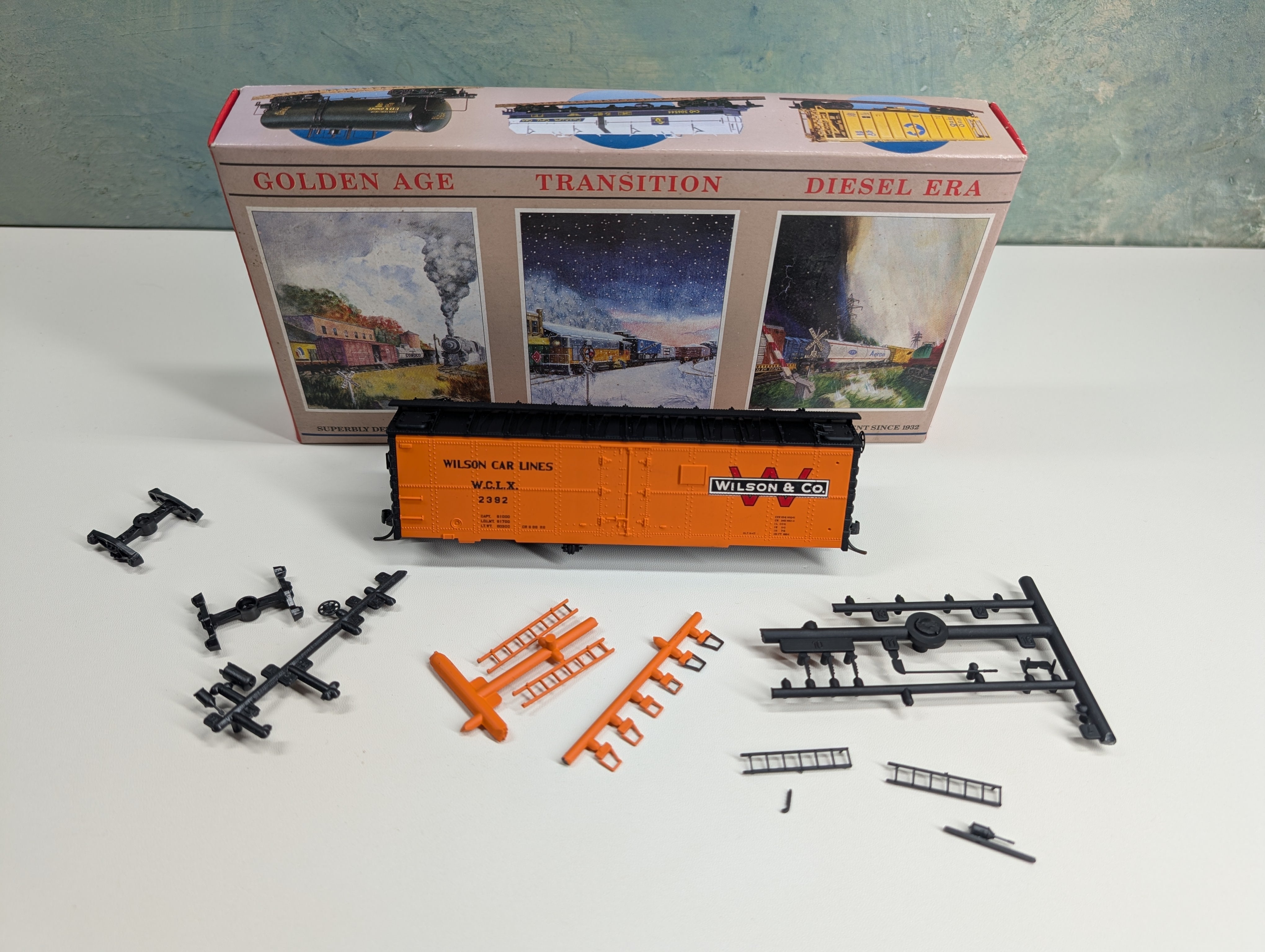 USED Walthers 932-2555 HO Scale 40' Meat Reefer Wilson Car Lines WCLX #2382 Started KIT