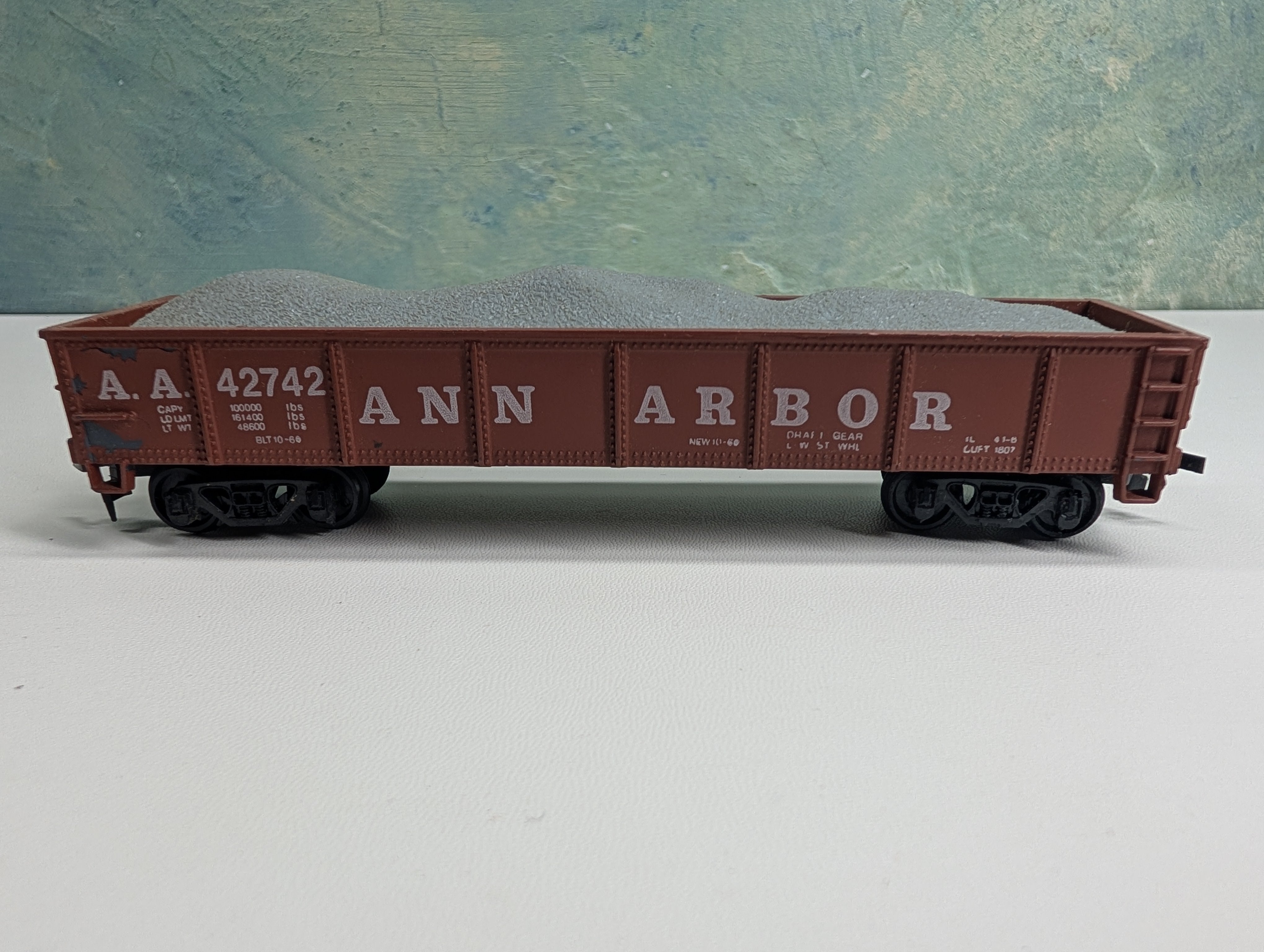 USED AHM HO Scale 40' Gondola w/ Coal Ann Arbor AA #42742