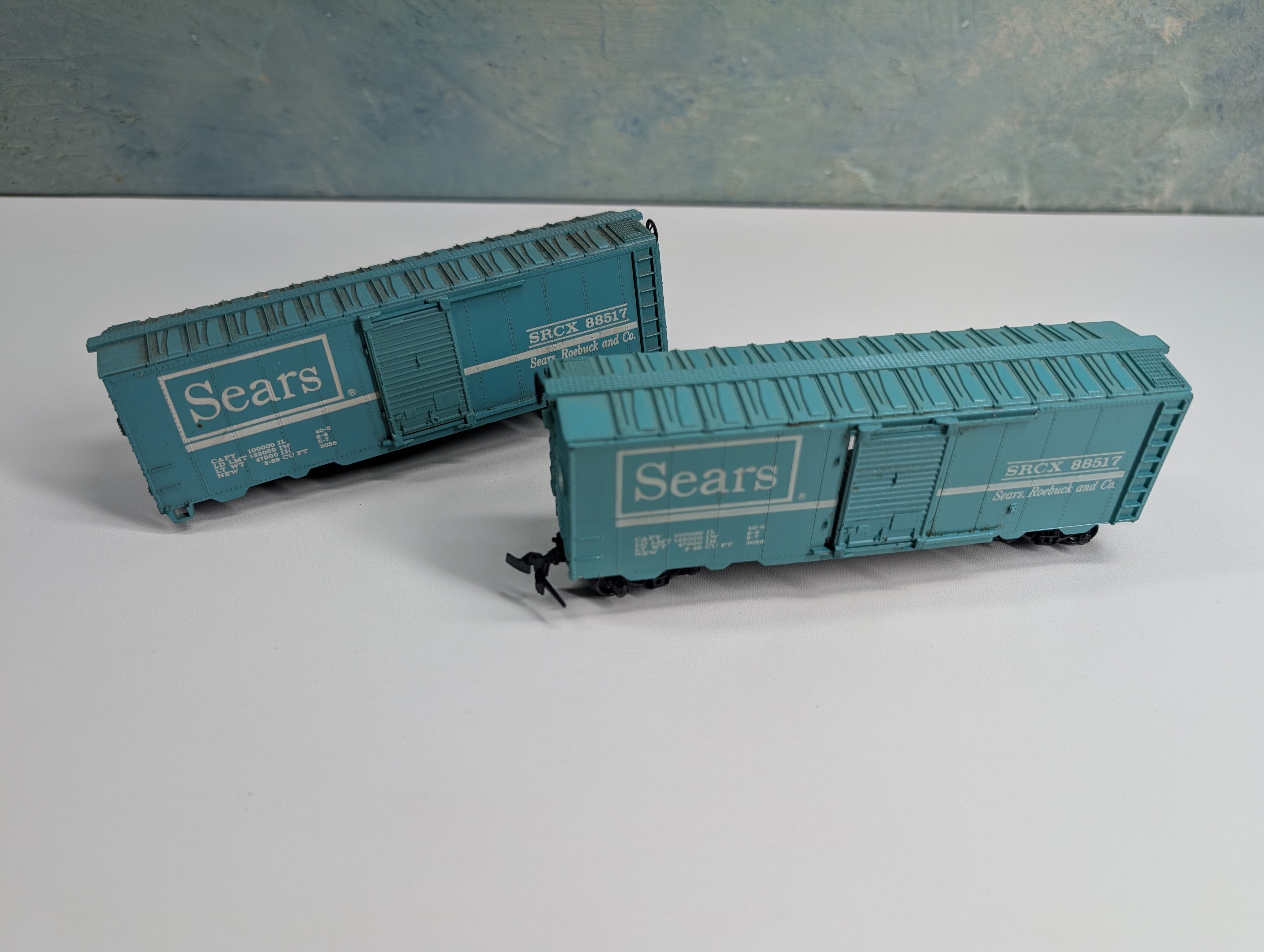 USED Lionel HO Scale Lot of 40' Box Cars Sears SRCX #88517 (2 pcs)