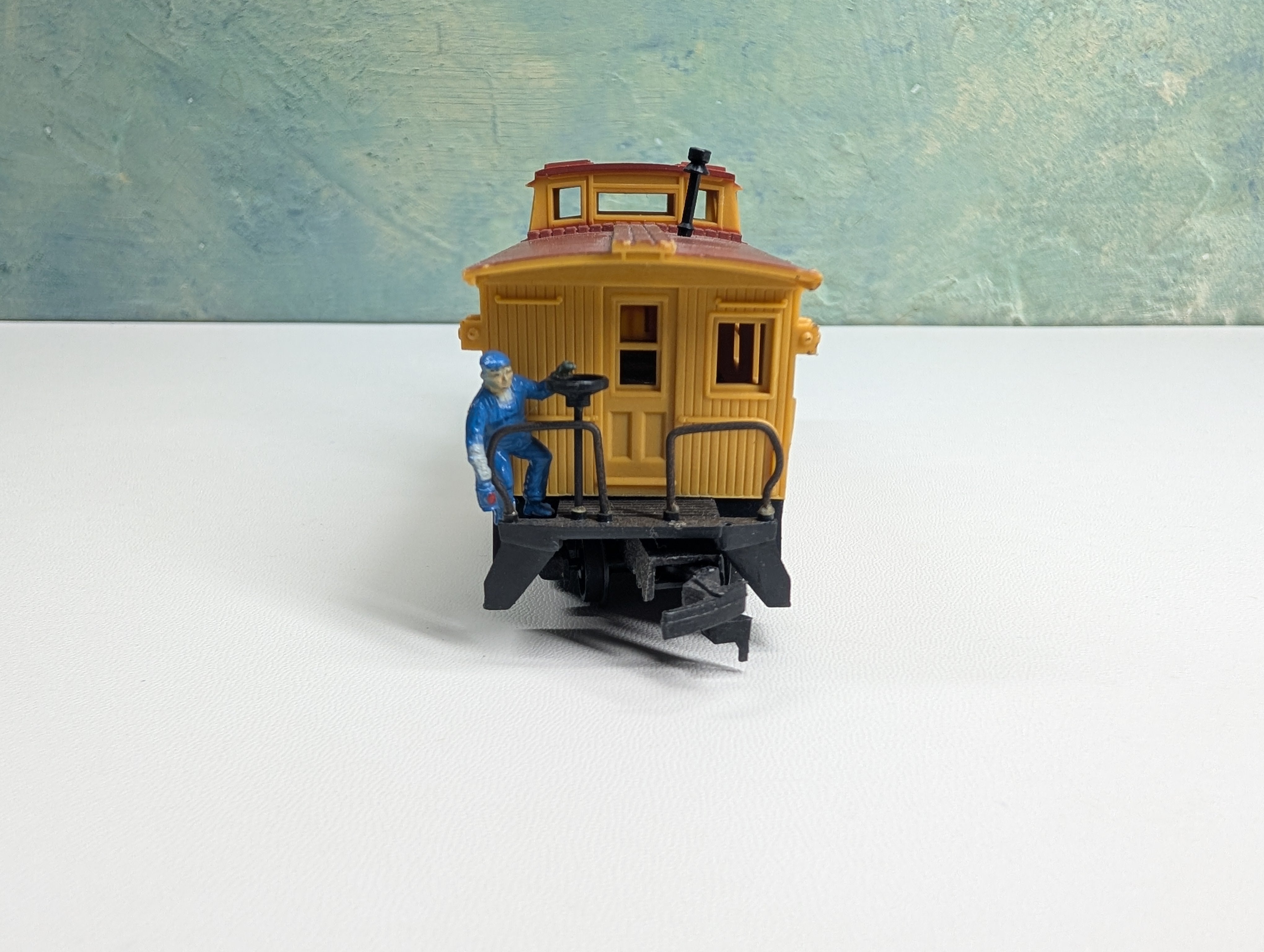 USED REVELL HO Scale Wooden Caboose Union Pacific UP #4060