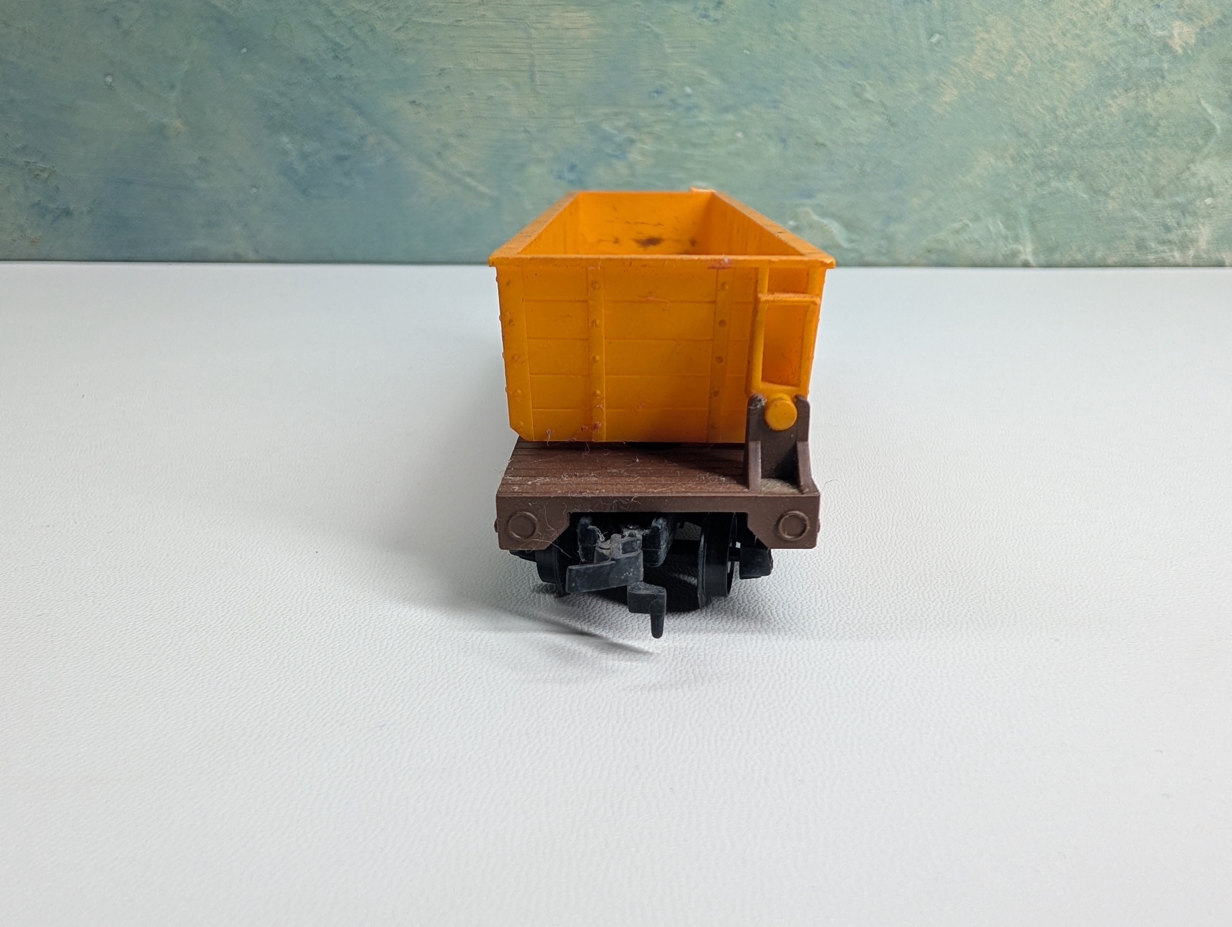 USED Tyco HO Scale Dump Car Mid-Atlantic Pipe Co