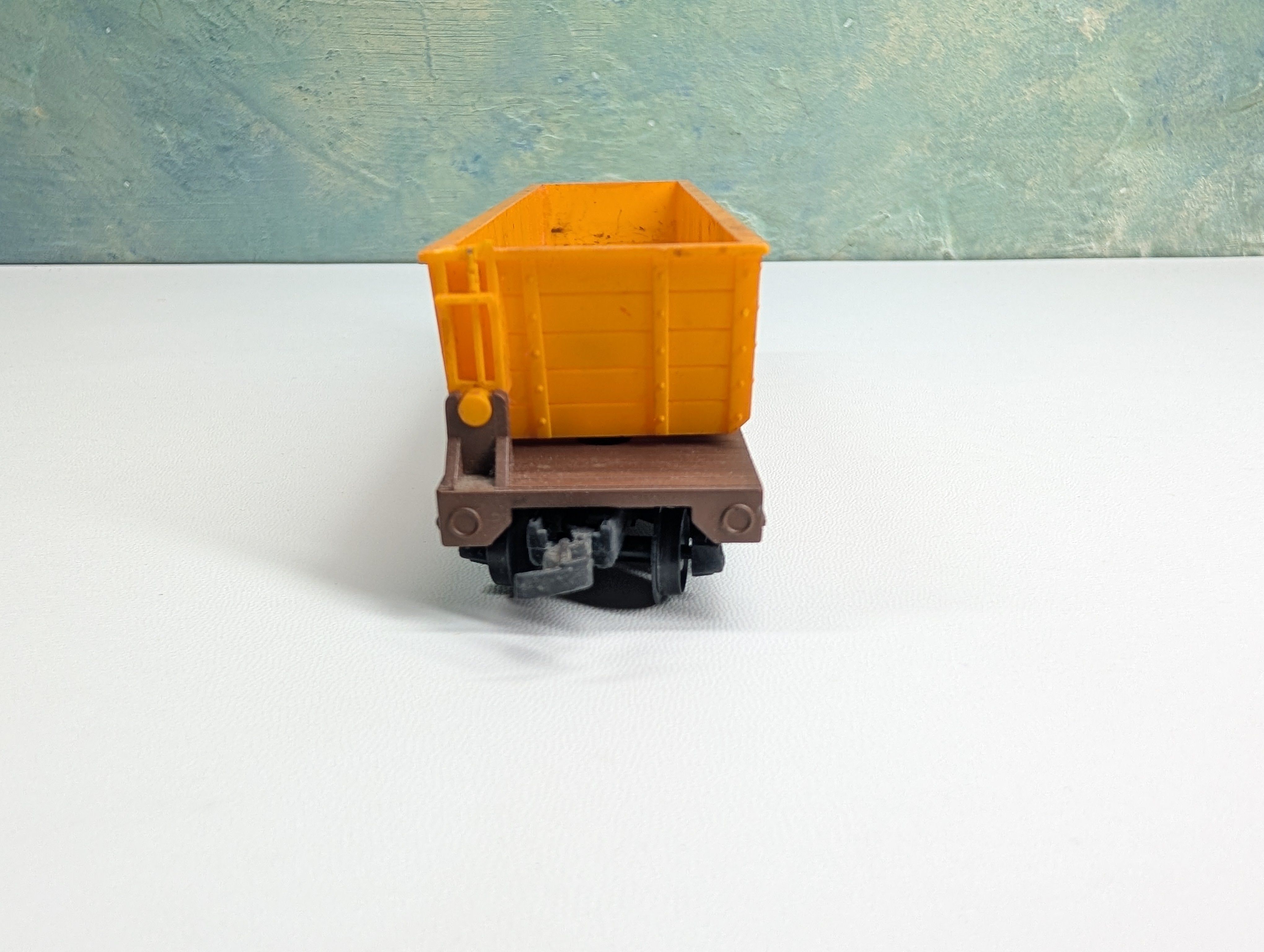 USED Tyco HO Scale Dump Car Mid-Atlantic Pipe Co