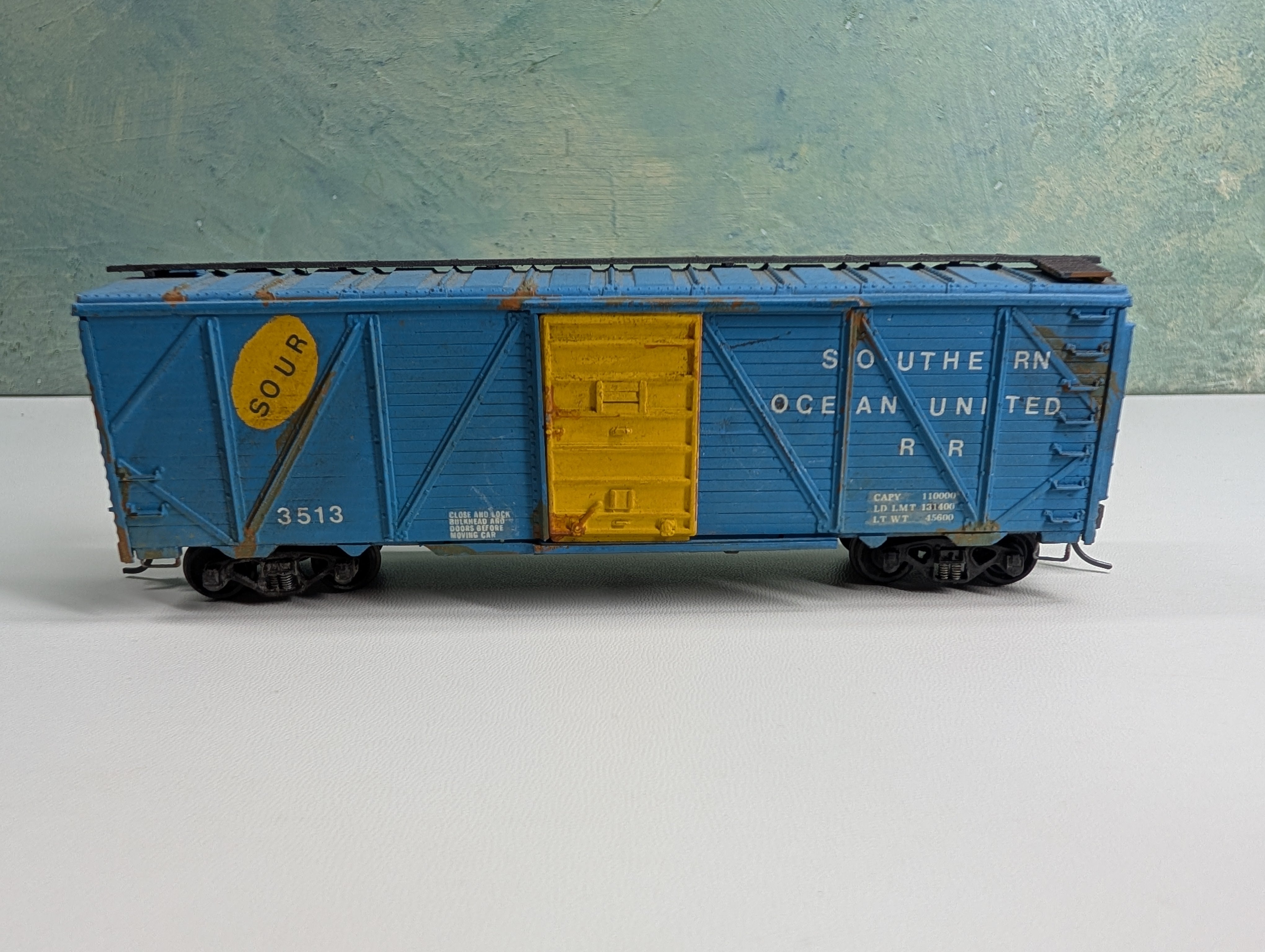 USED Roundhouse HO Scale 40' Box Car Southern Ocean United #3513 Metal