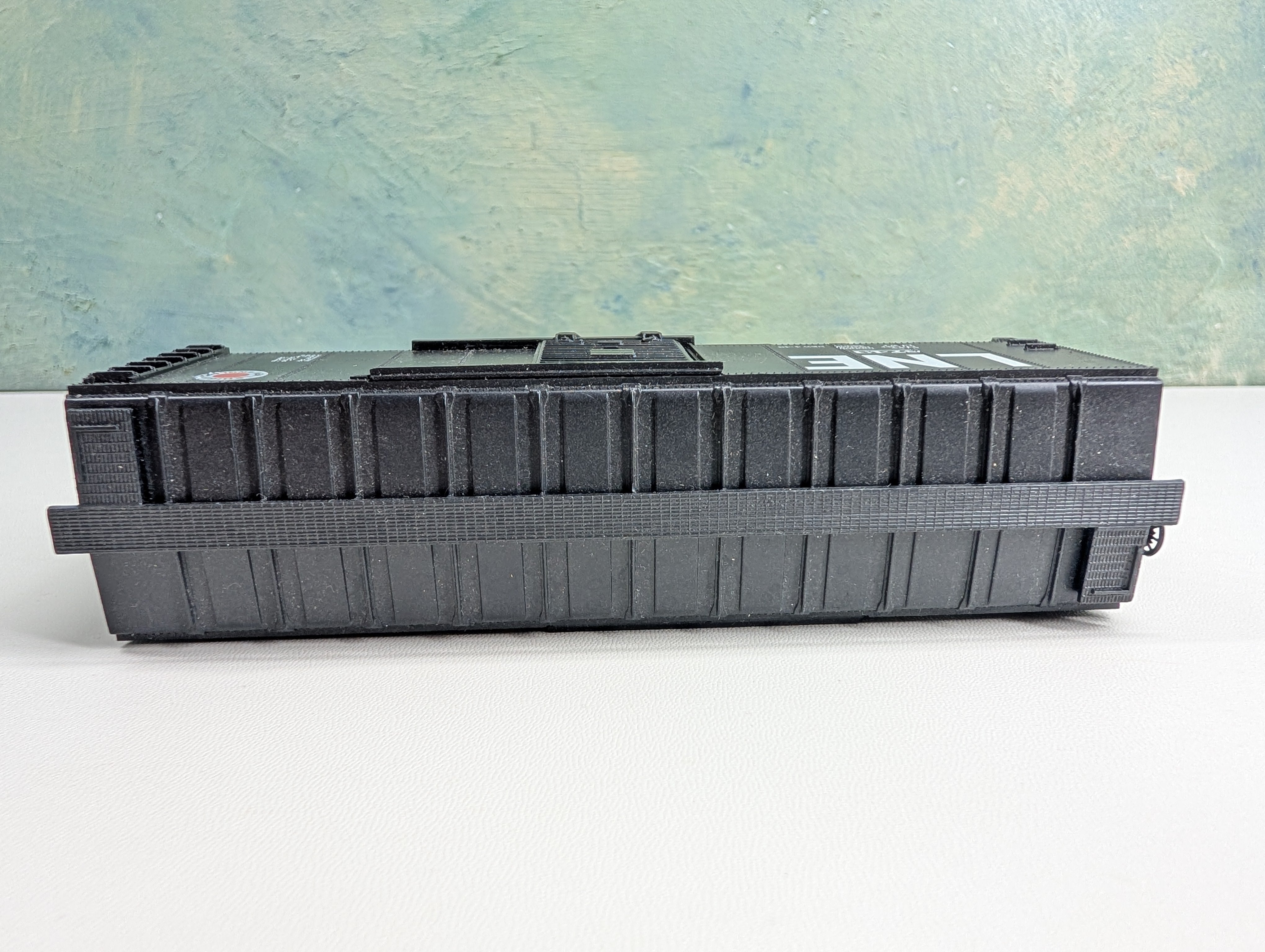 USED Athearn HO Scale 40' Box Car Lehigh & New England LNE #8743