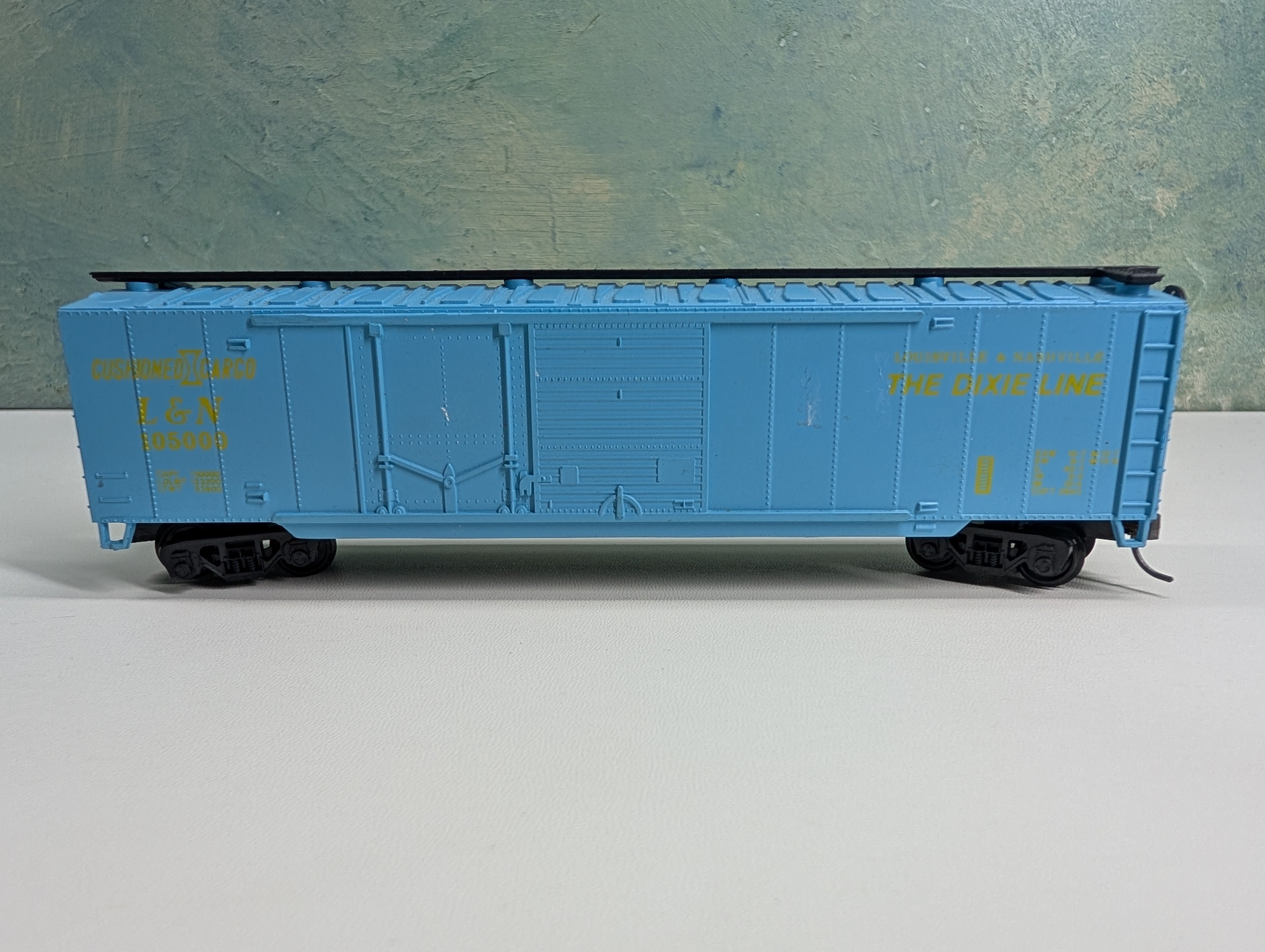 USED HO Scale 50' Box Car Louisville & Nashville L&N #105000