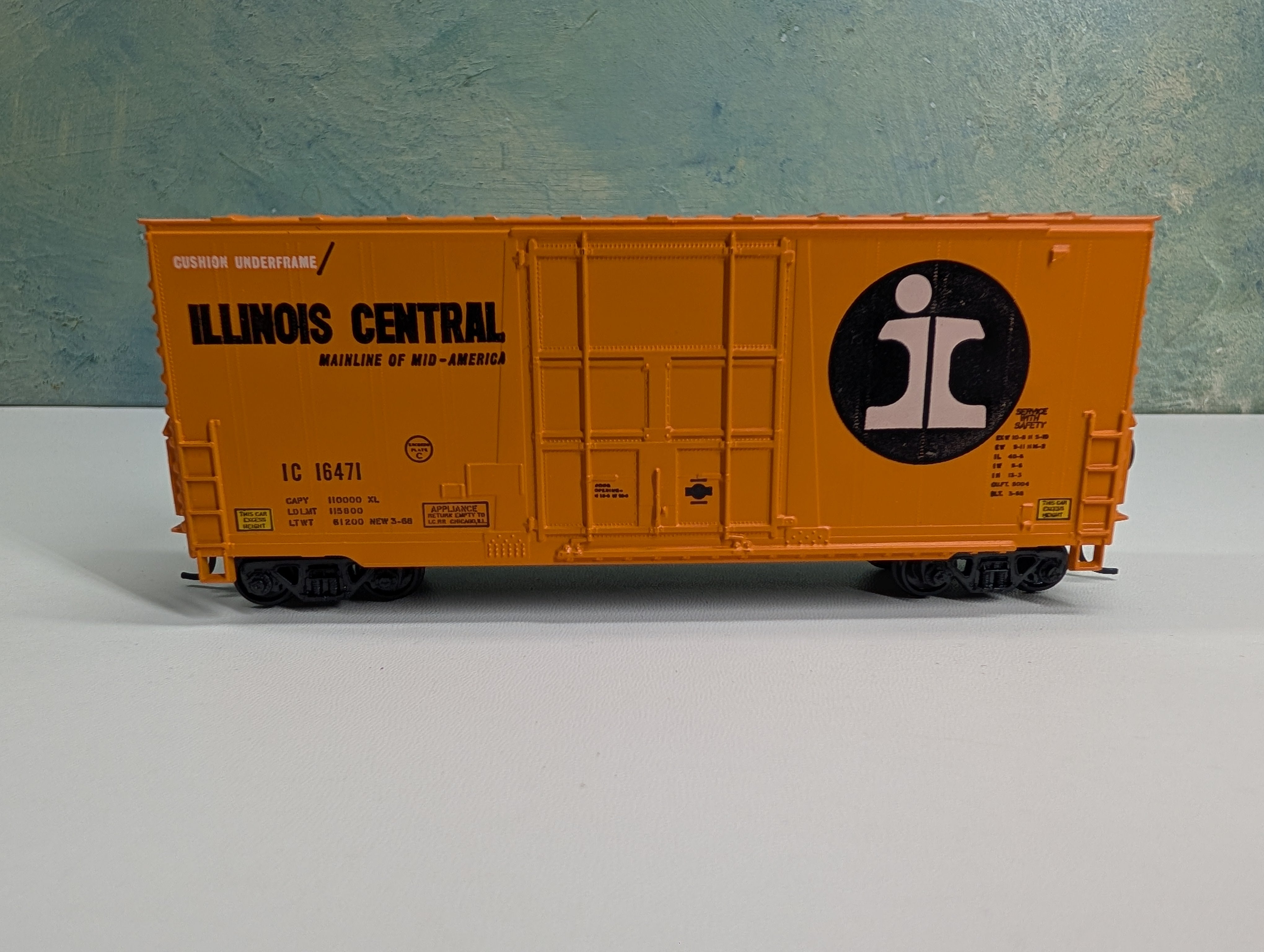 USED Athearn HO Scale 40' Hi-Cube Box Car Illinois Central IC #16471