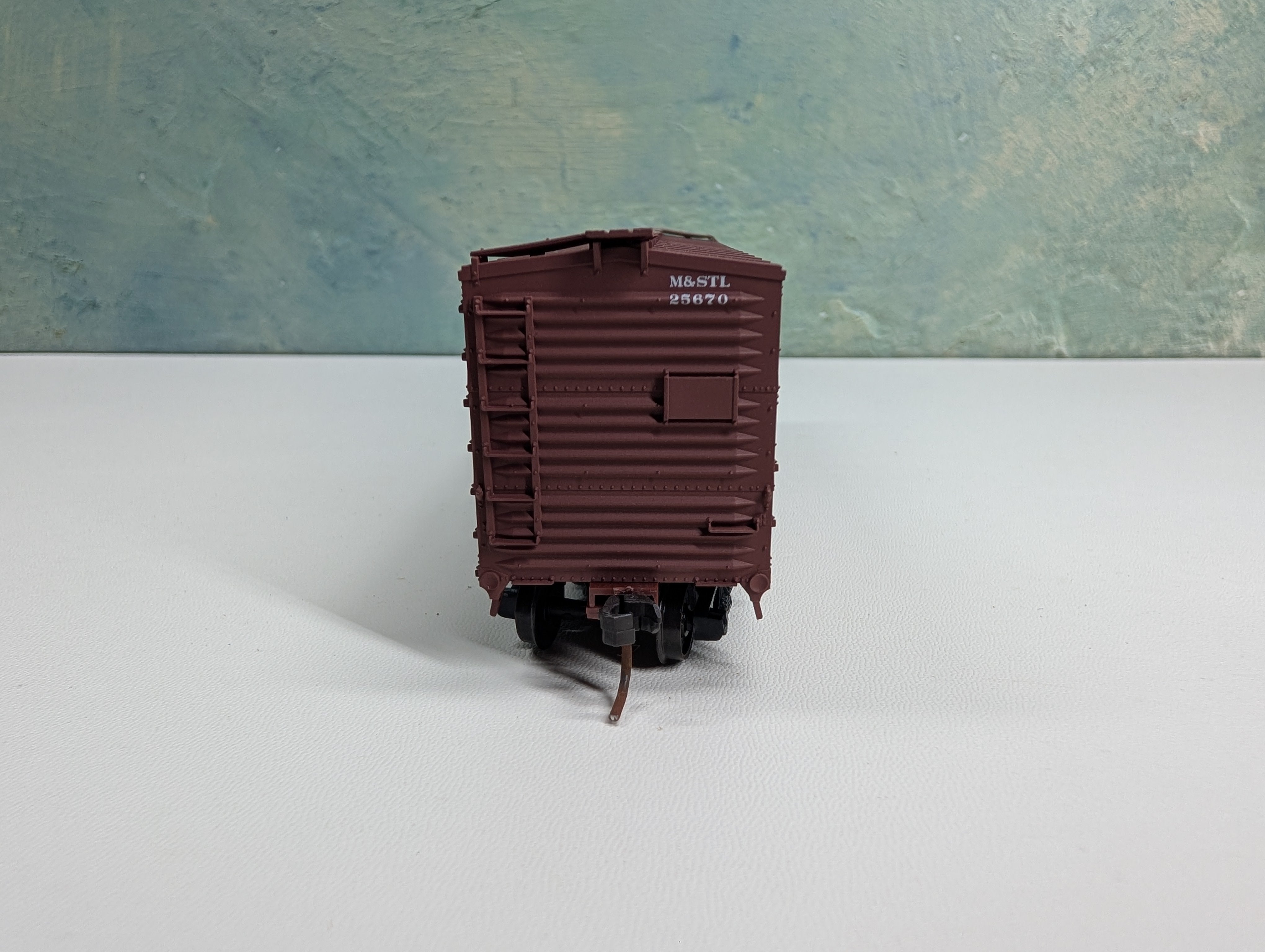 USED Accurail HO Scale 41' Wooden Box Car Minneapolis & St Louis M&StL #25670
