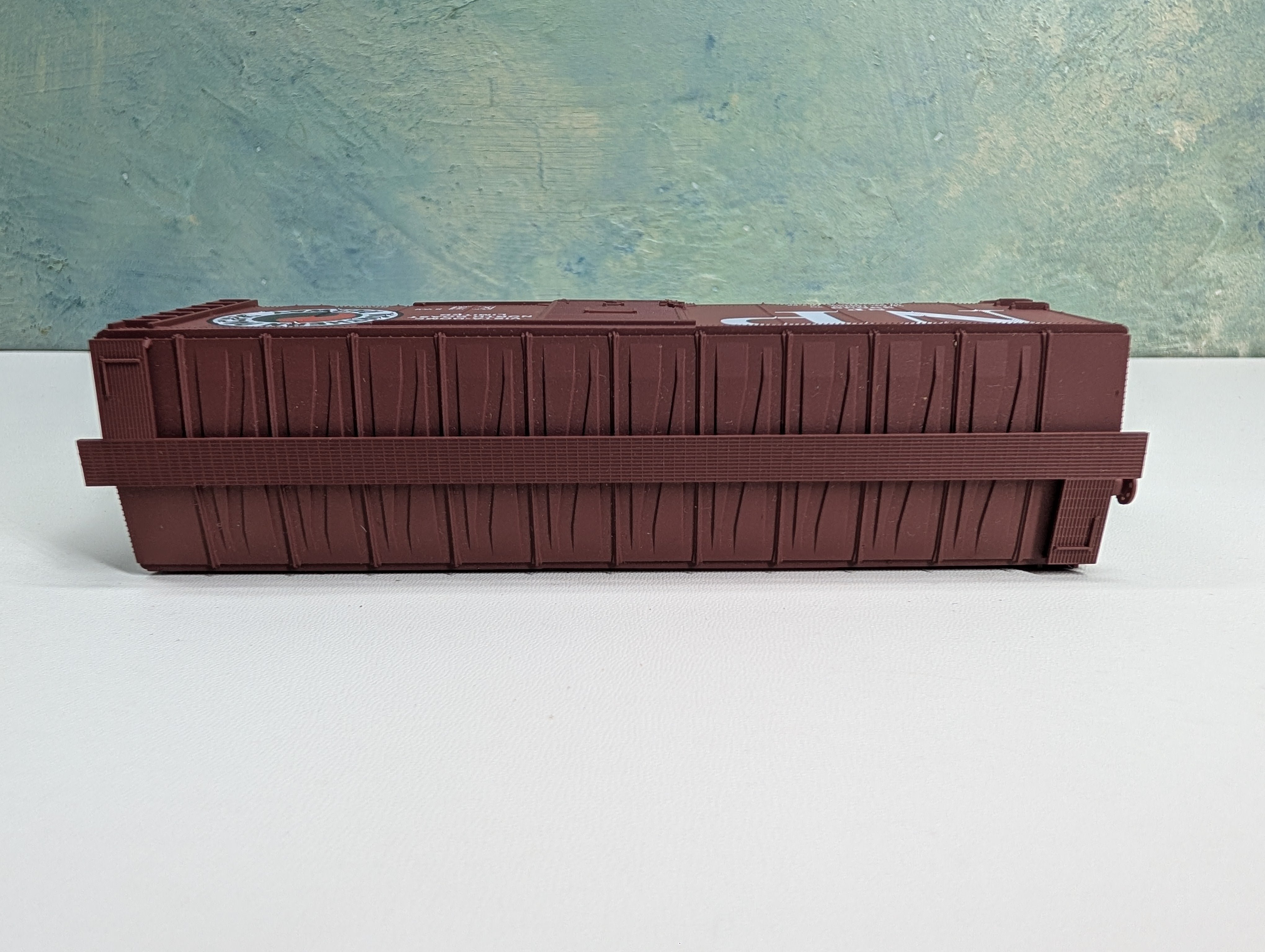 USED Accurail HO Scale 40' Box Car Northern Pacific NP #29639