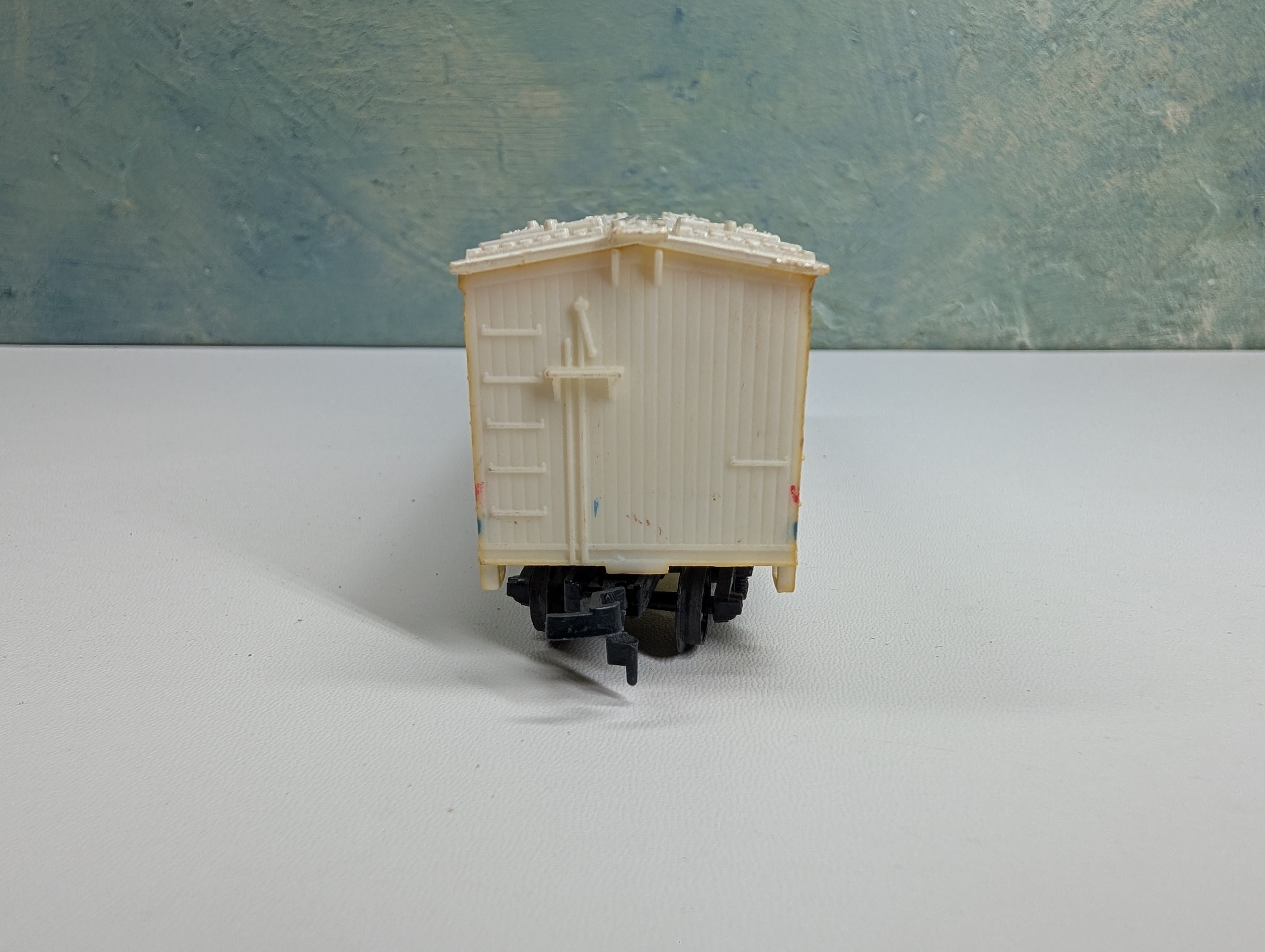 USED Life-Like HO Scale 38' Wooden Reefer Box Car Amway NADX #2646