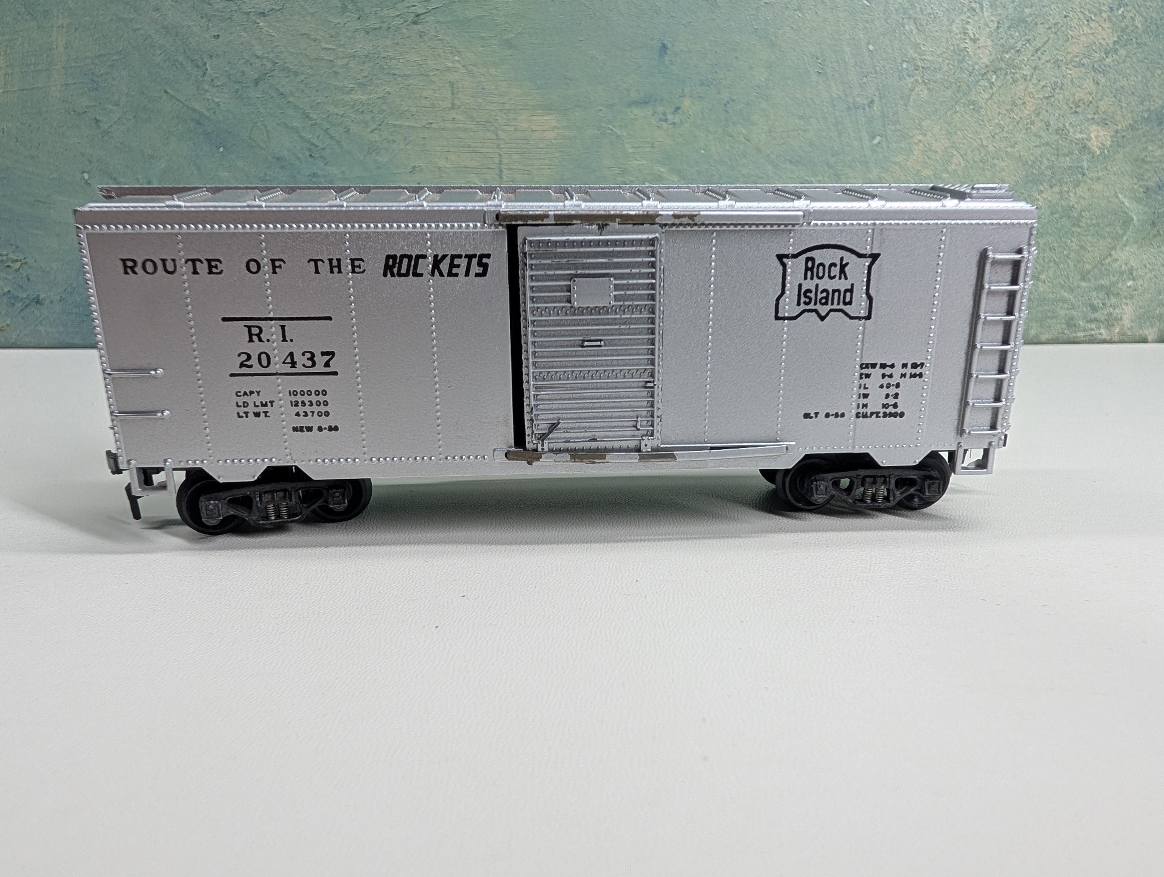 USED Varney HO Scale 40' Box Car Rock Island RI #20437